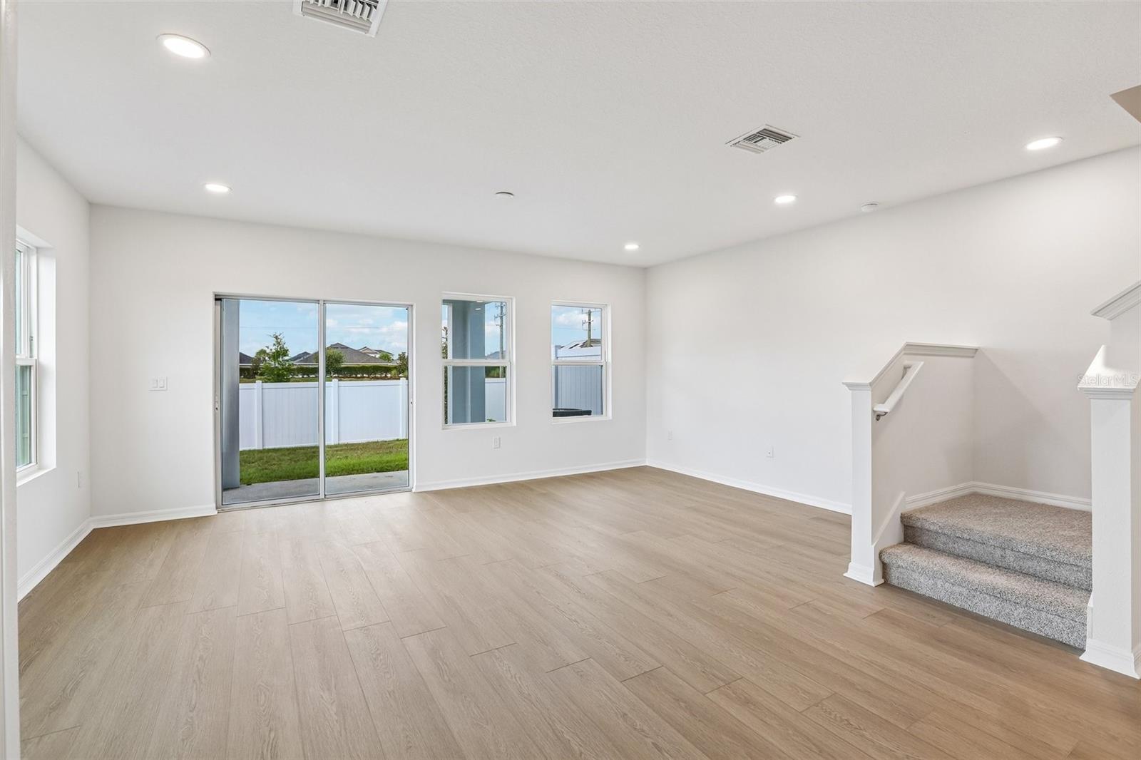 6876 HOLCOMBE DOWN DR — photo 12