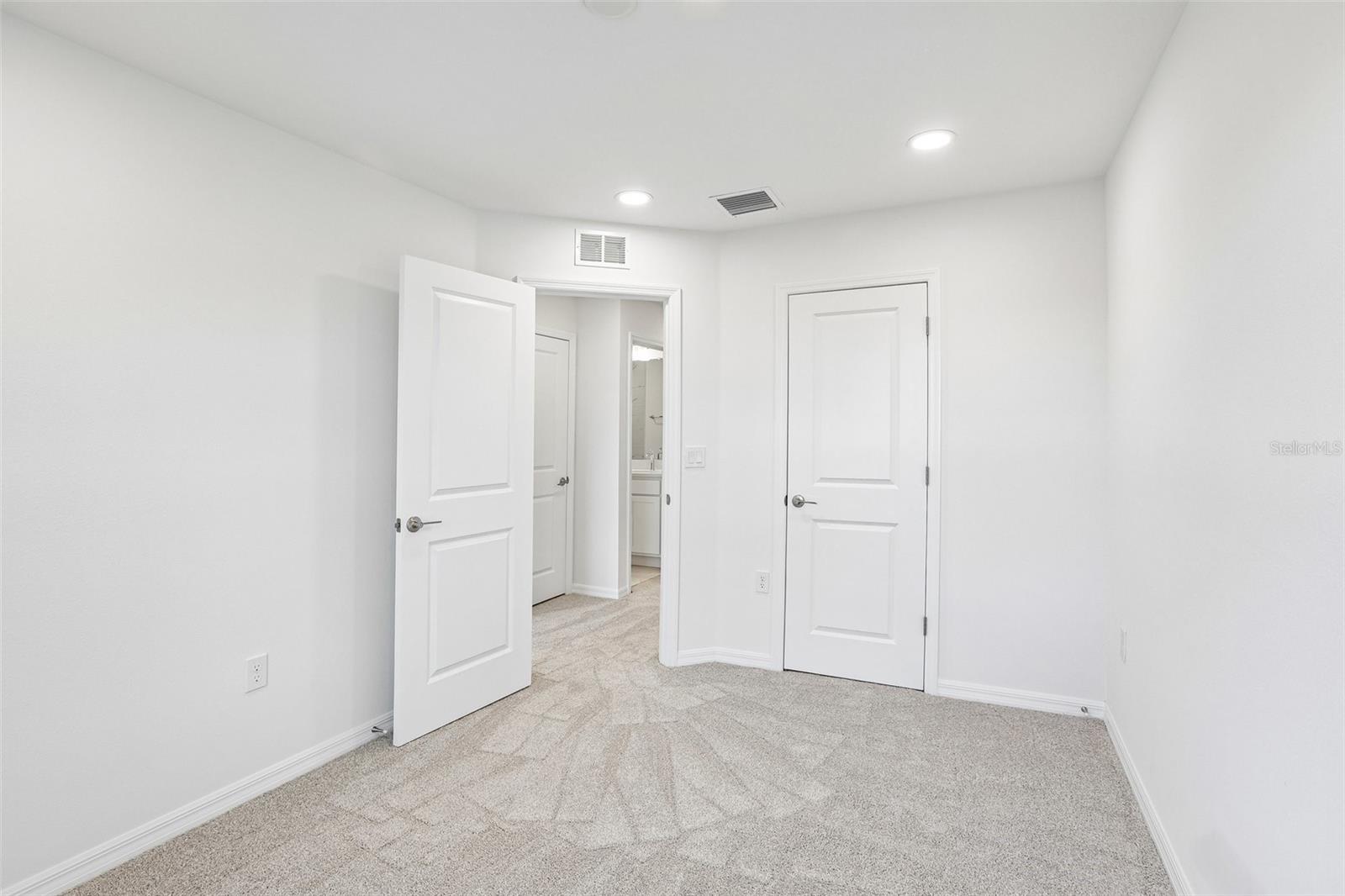 6876 HOLCOMBE DOWN DR — photo 22