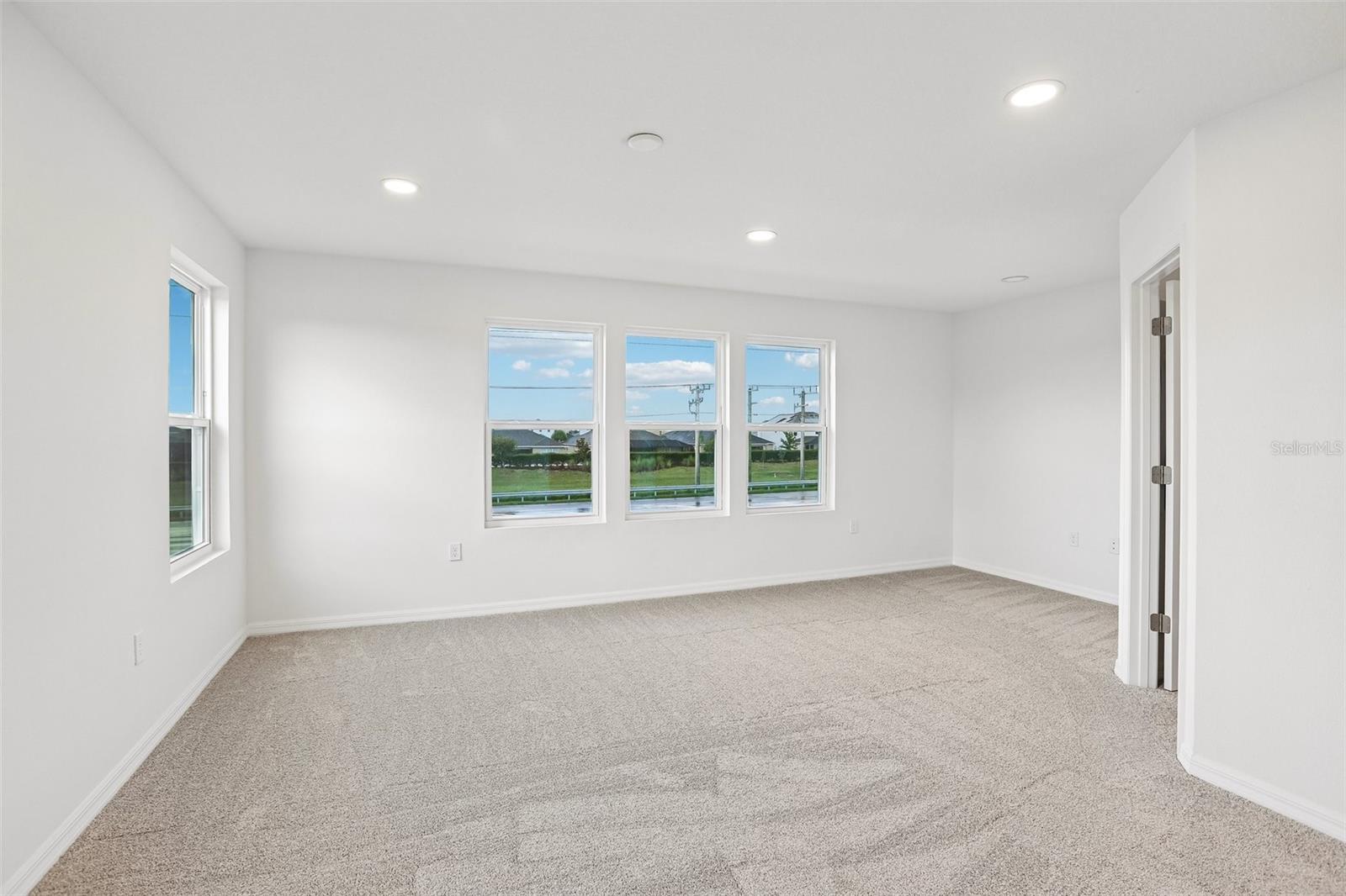 6876 HOLCOMBE DOWN DR — photo 14