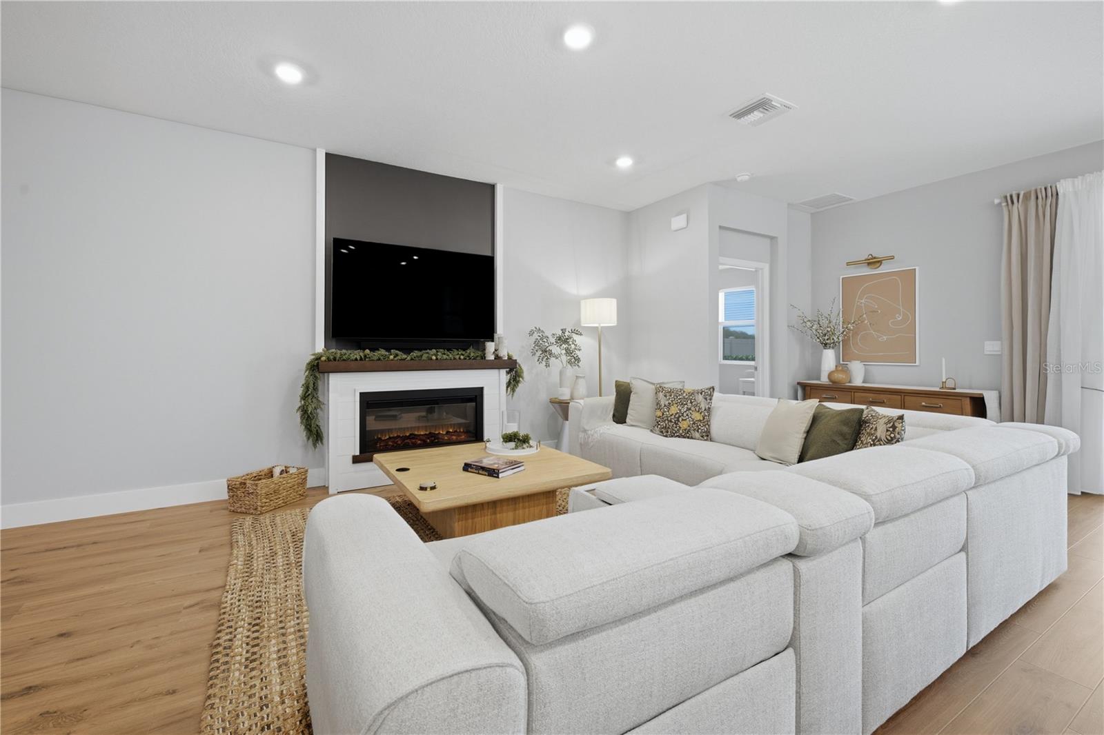 3413 IVY HOLLOW DR — photo 26