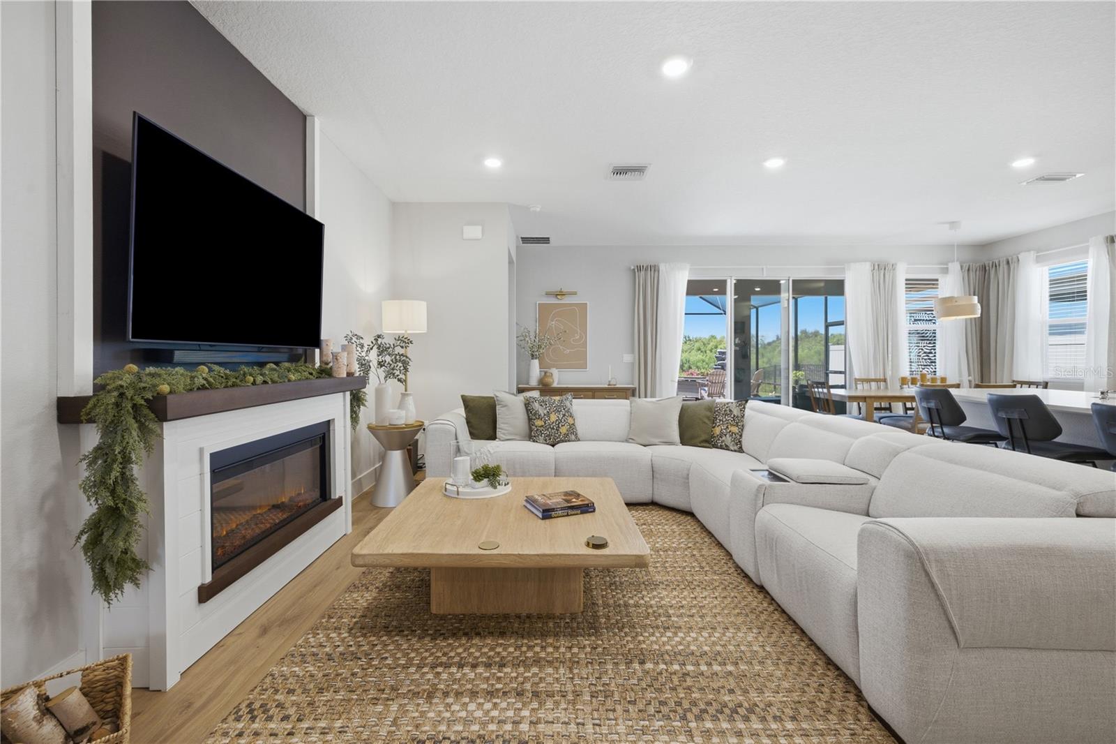 3413 IVY HOLLOW DR — photo 20