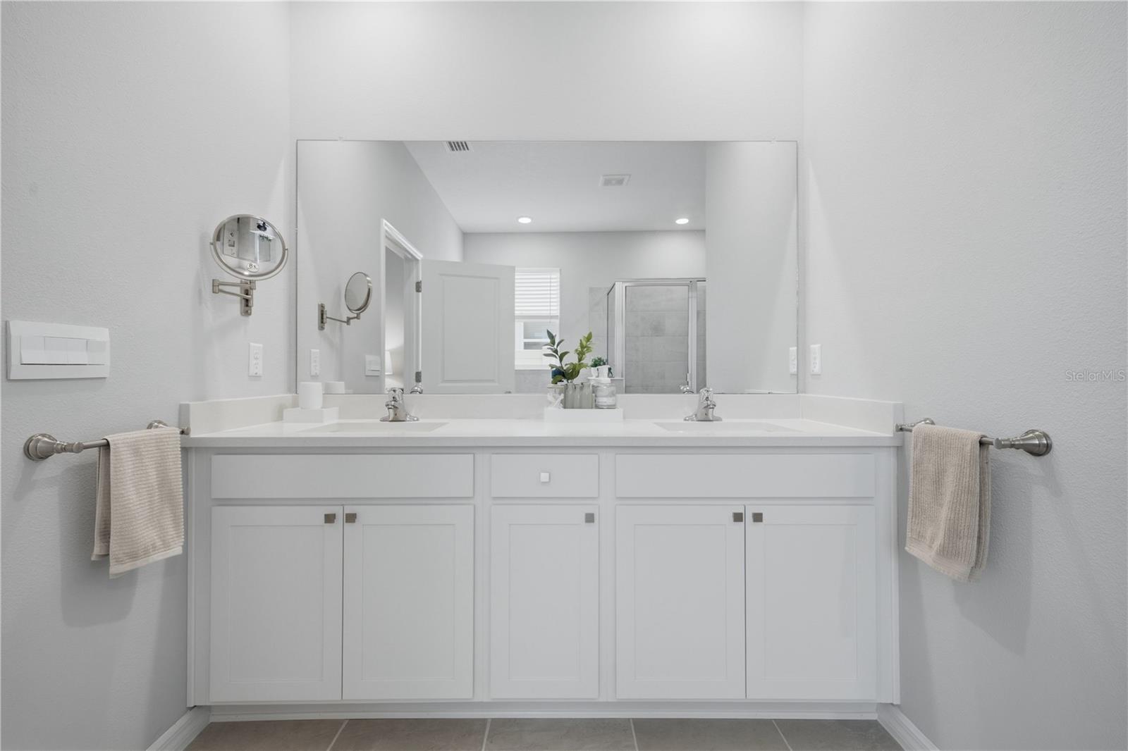 3413 IVY HOLLOW DR — photo 31