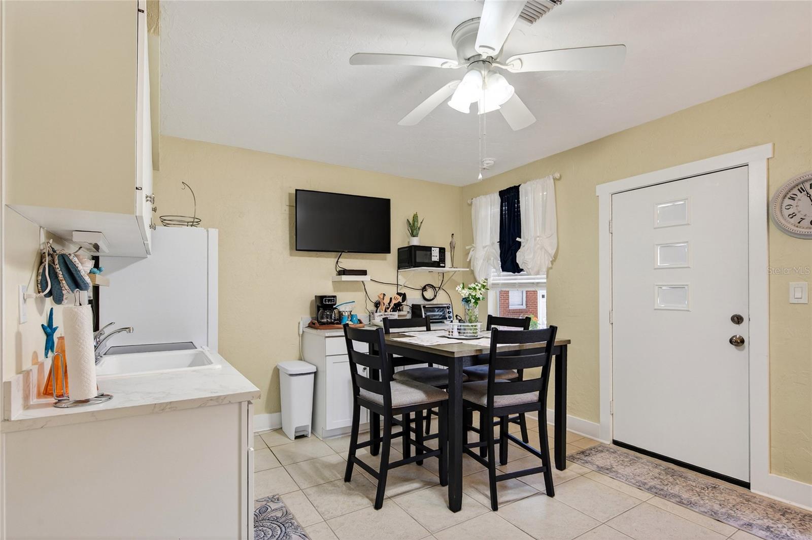 908 VILLAS DR #29 — photo 5
