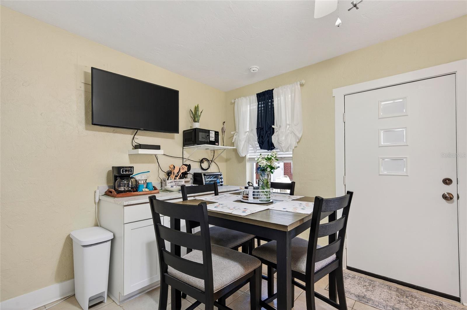 908 VILLAS DR #29 — photo 9
