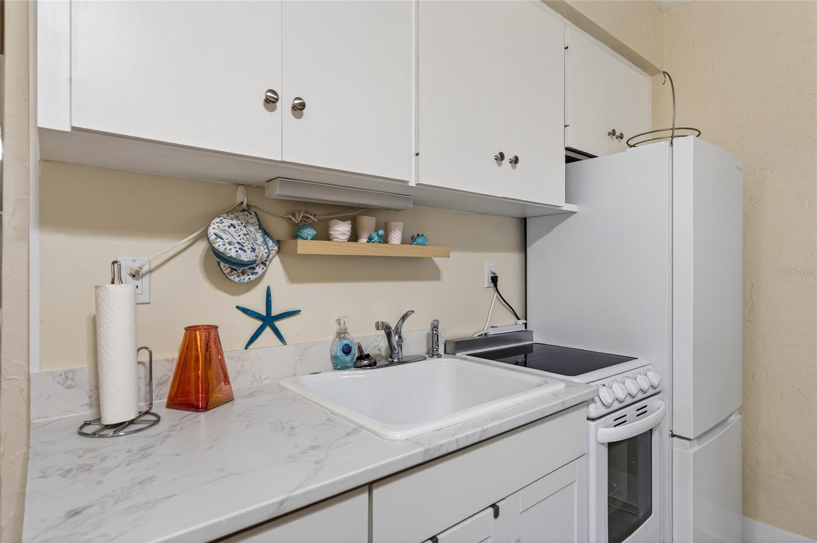 908 VILLAS DR #29 — photo 11