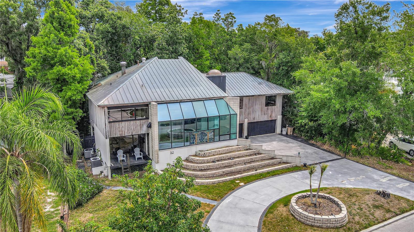 312 S RIVERHILLS DR — photo 3