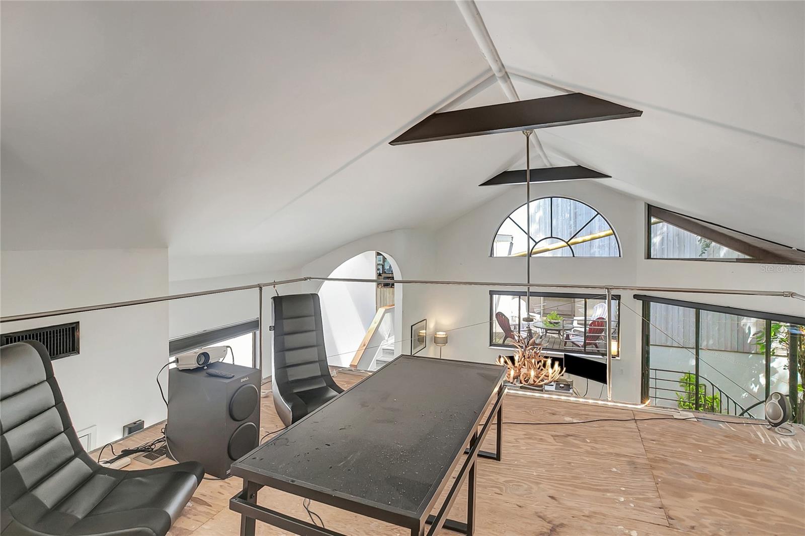 312 S RIVERHILLS DR — photo 17