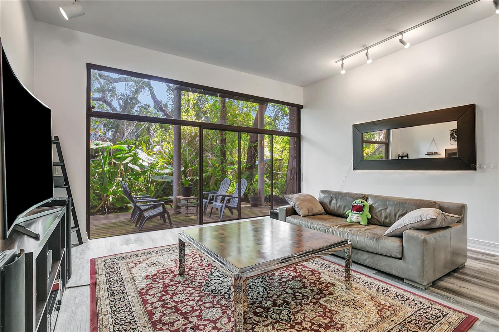312 S RIVERHILLS DR — photo 83