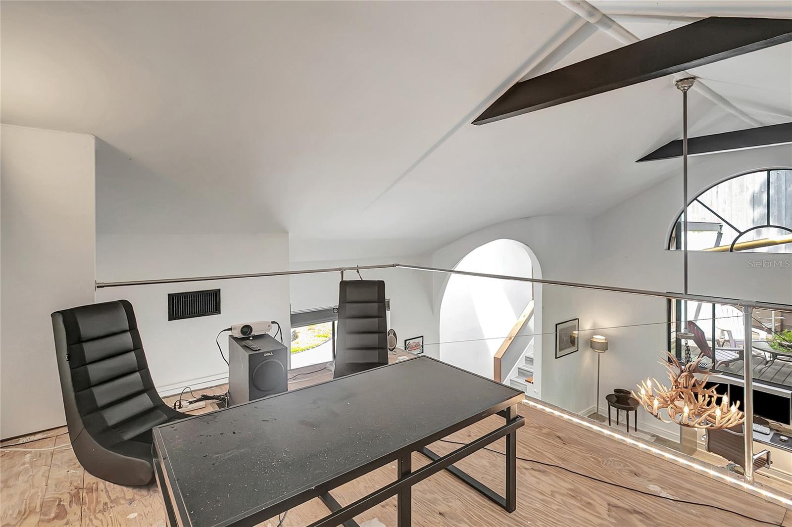 312 S RIVERHILLS DR — photo 26