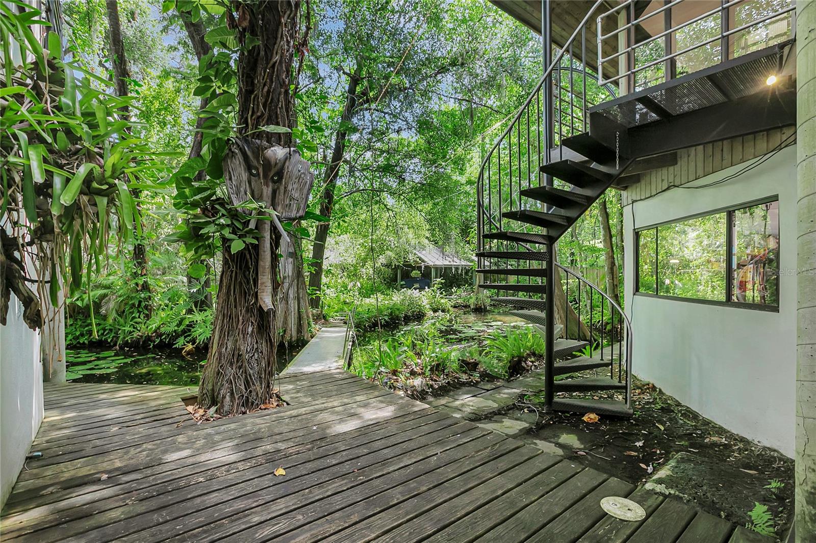 312 S RIVERHILLS DR — photo 93