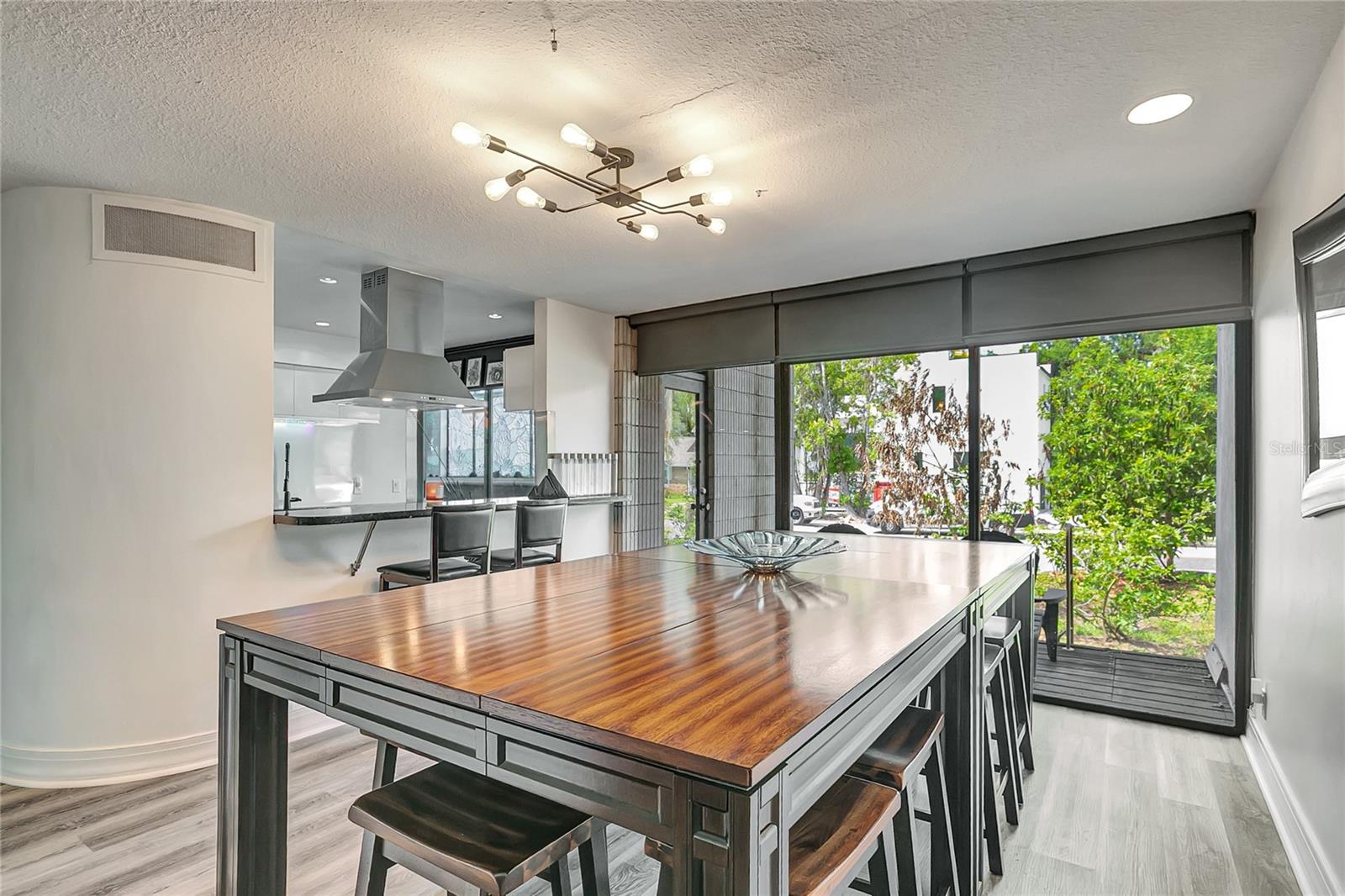 312 S RIVERHILLS DR — photo 33