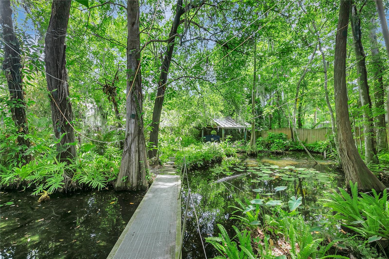 312 S RIVERHILLS DR — photo 100