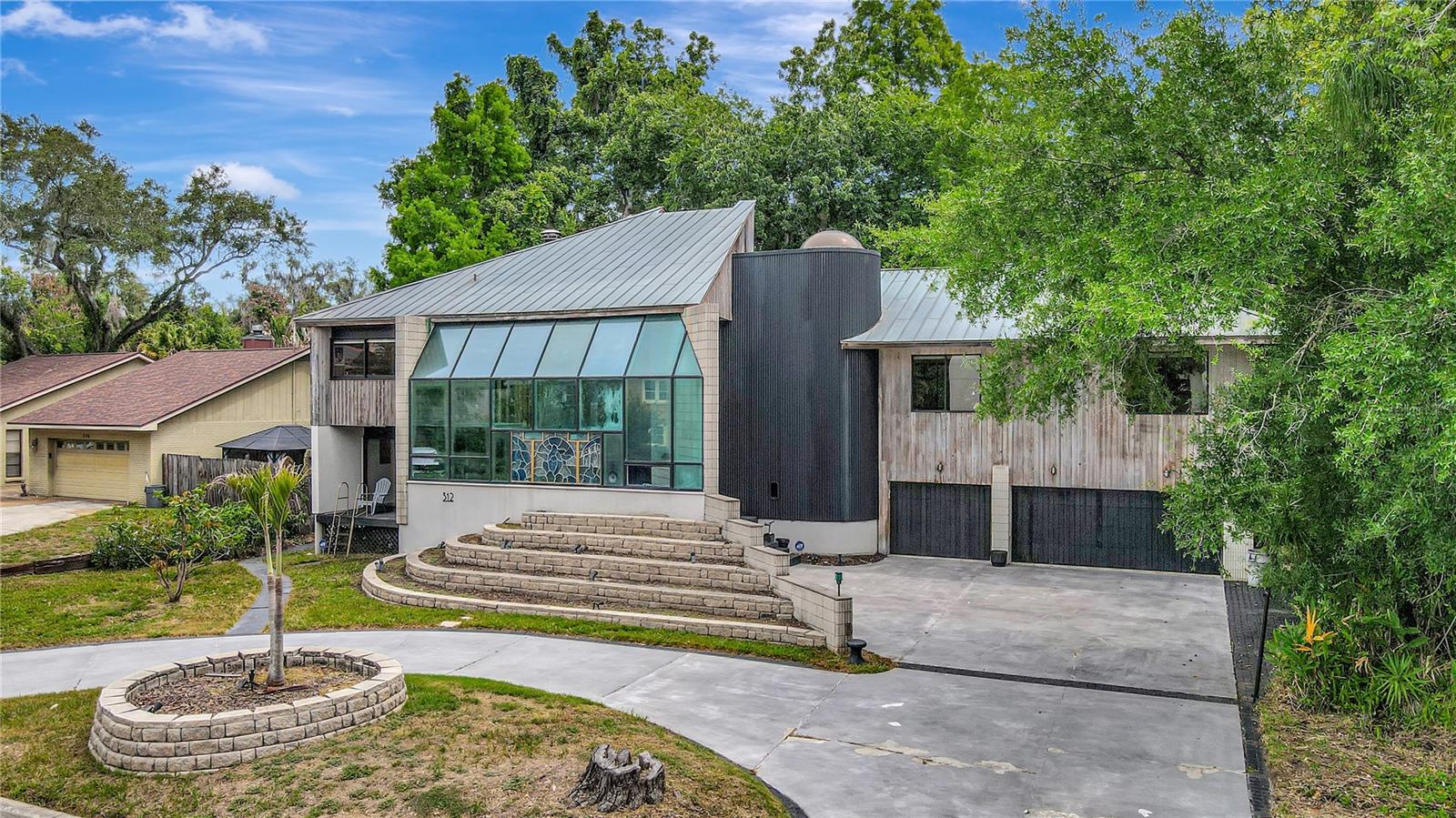 312 S RIVERHILLS DR — photo 2