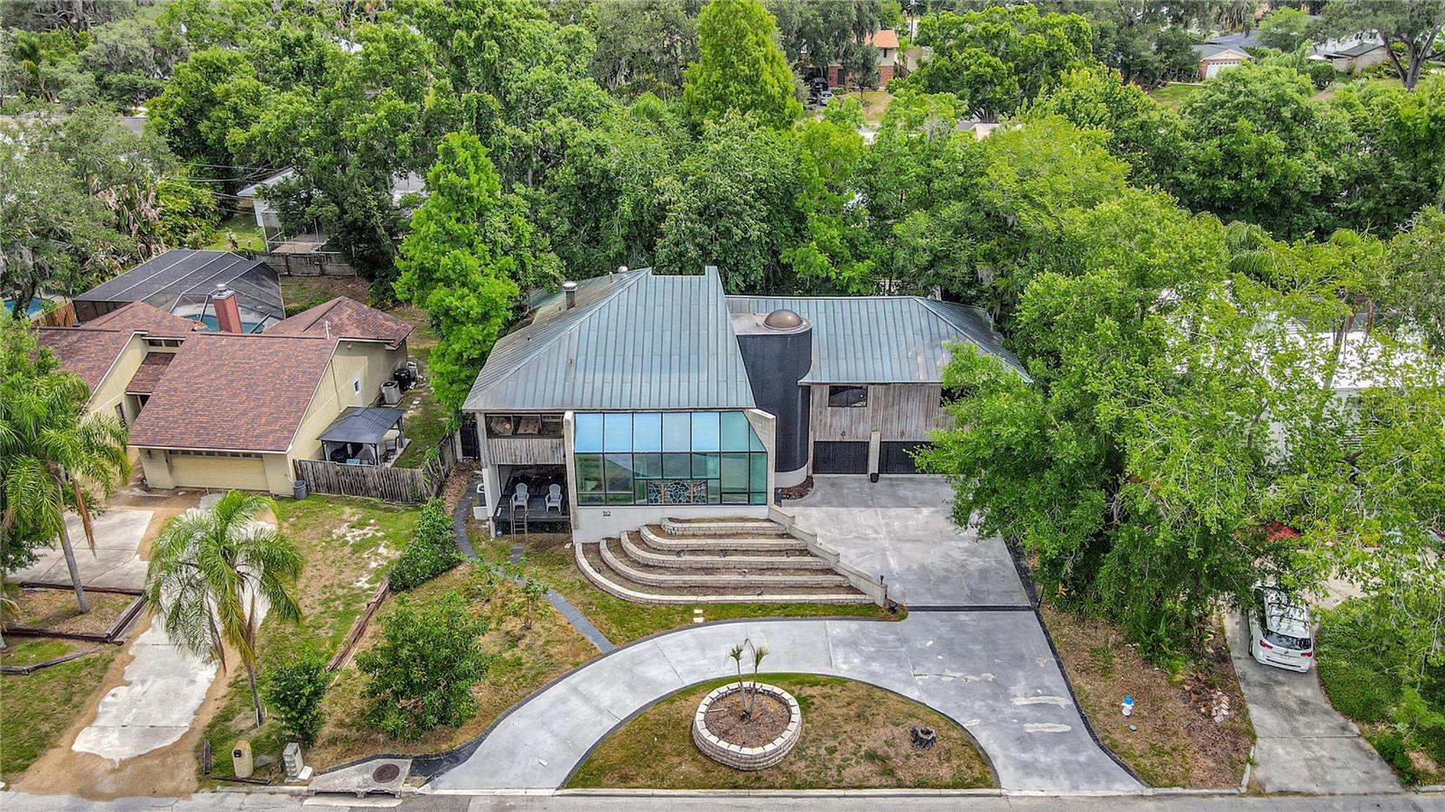 312 S RIVERHILLS DR — photo 4