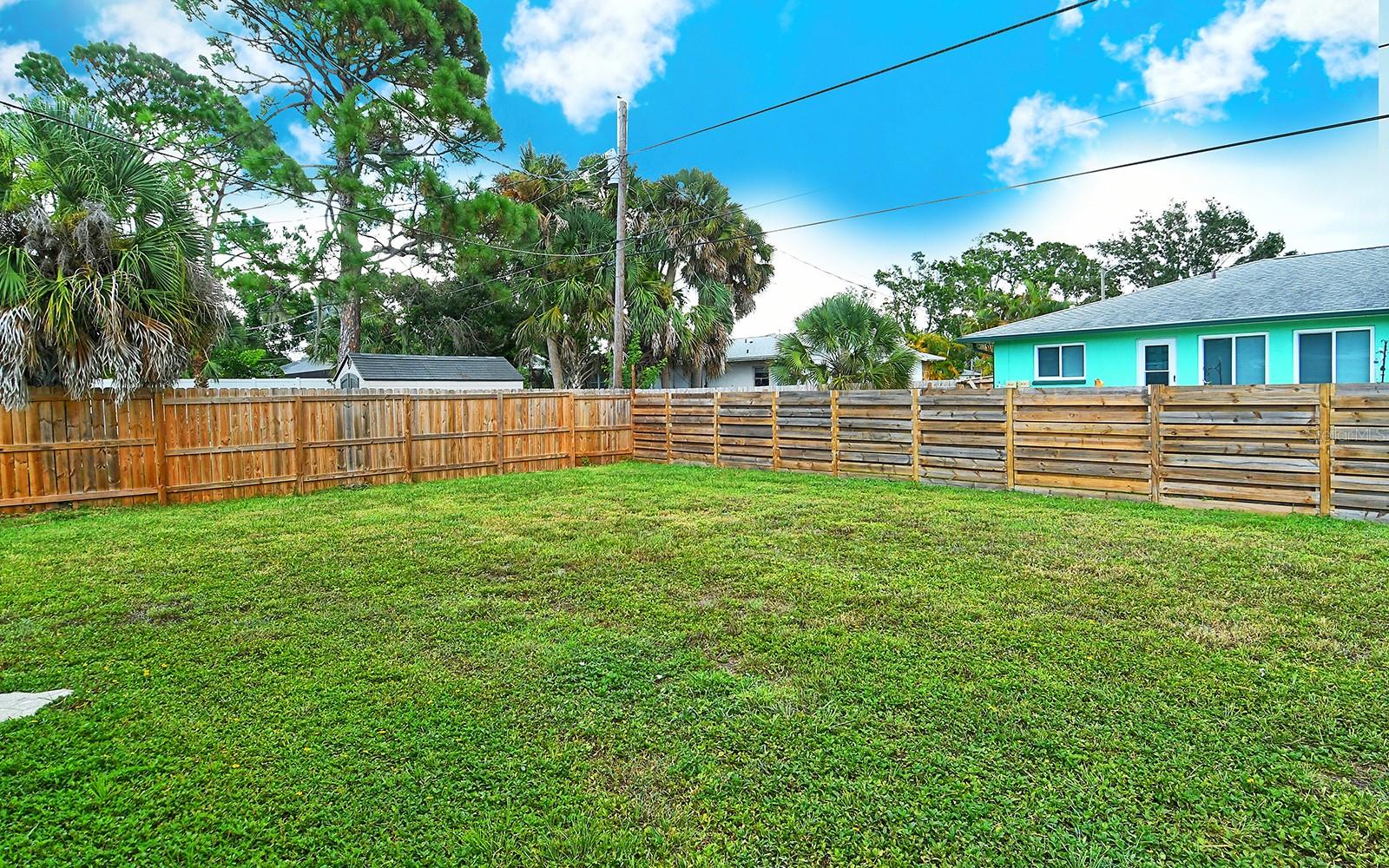 307 SOUTHLAND RD — photo 30