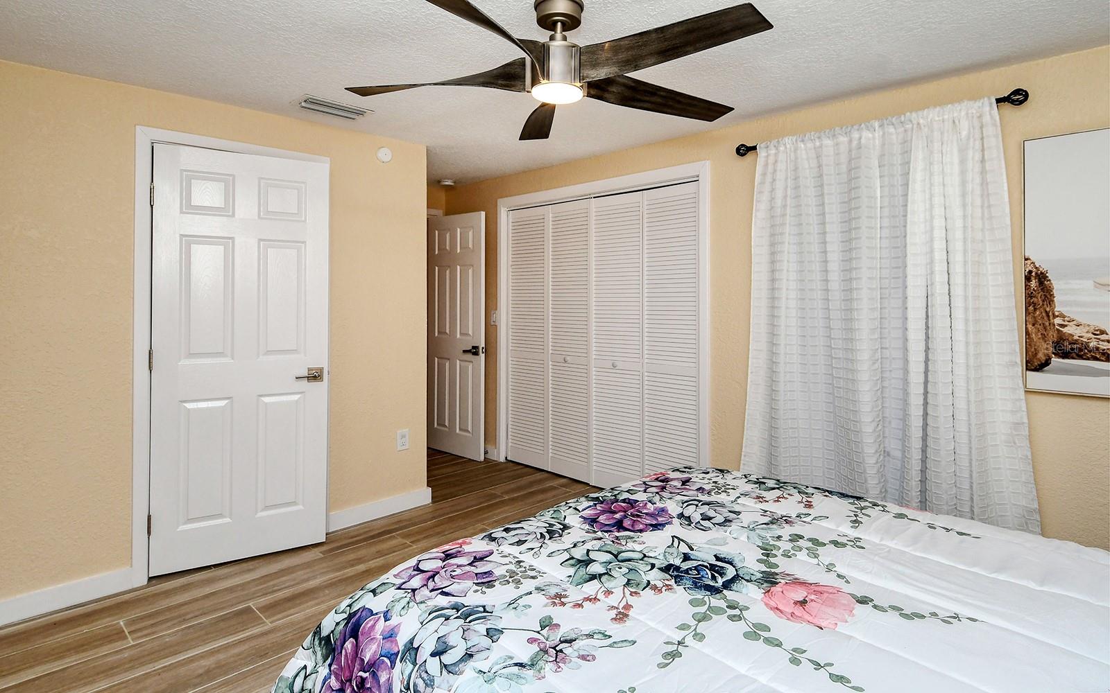 307 SOUTHLAND RD — photo 20