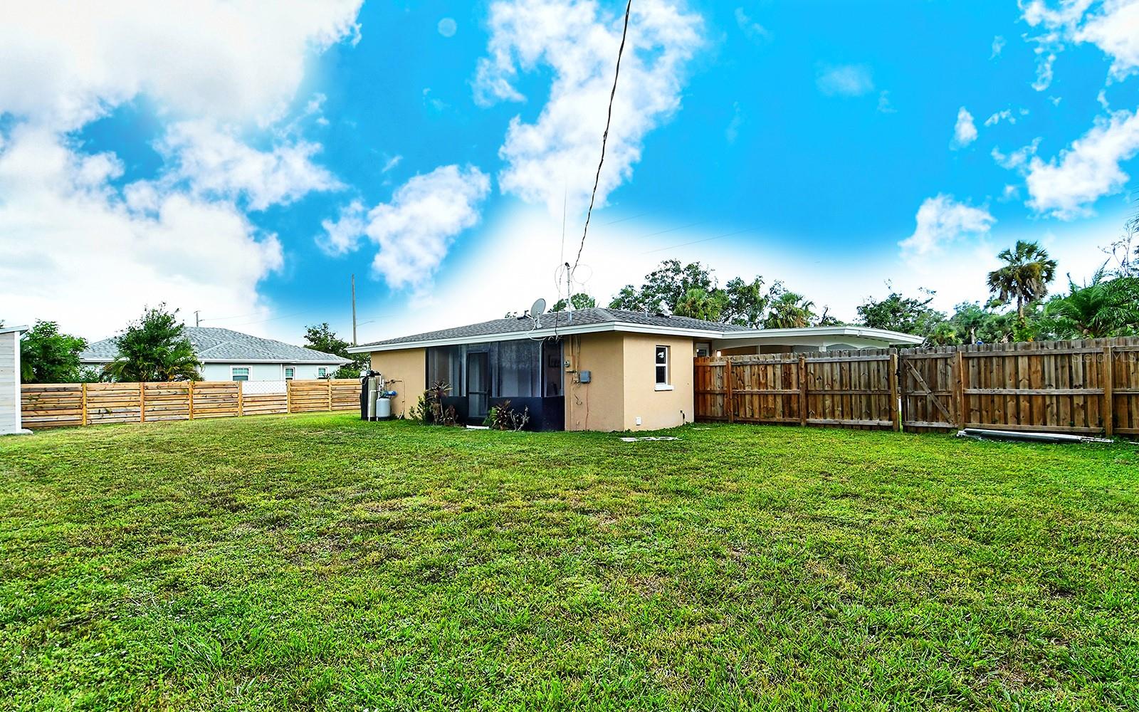 307 SOUTHLAND RD — photo 33