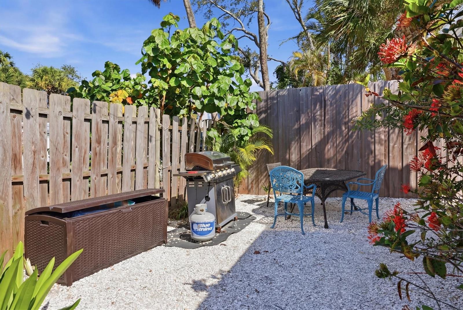 5128 OXFORD DR — photo 41
