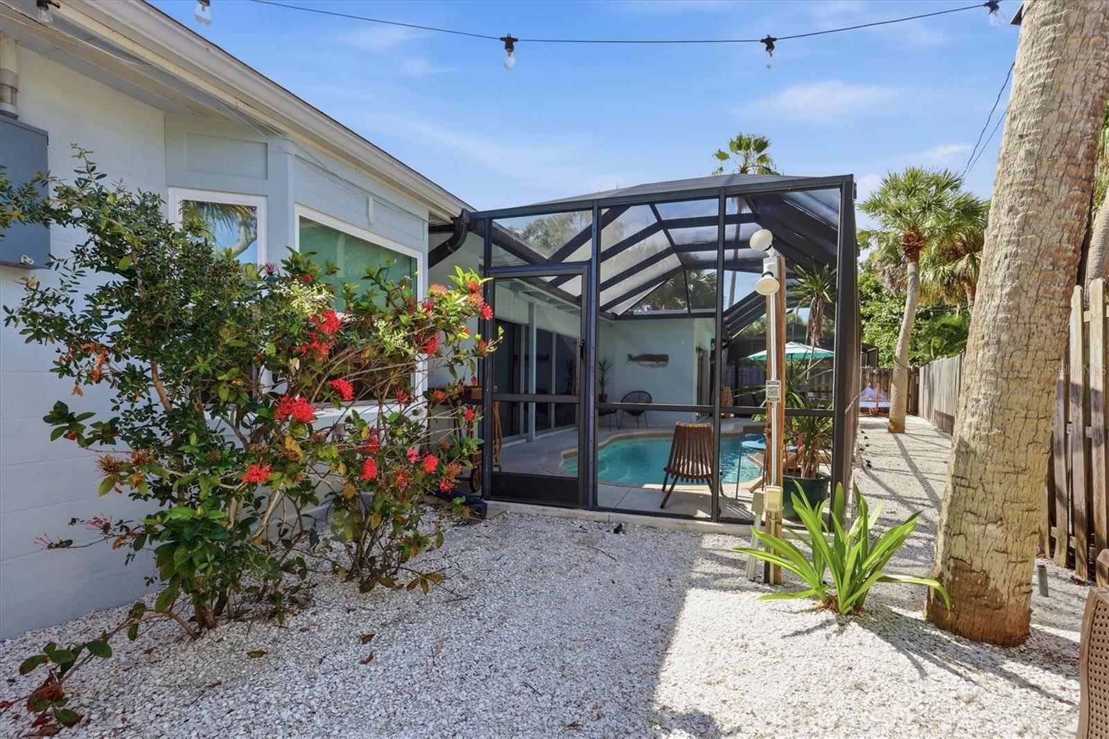5128 OXFORD DR — photo 40
