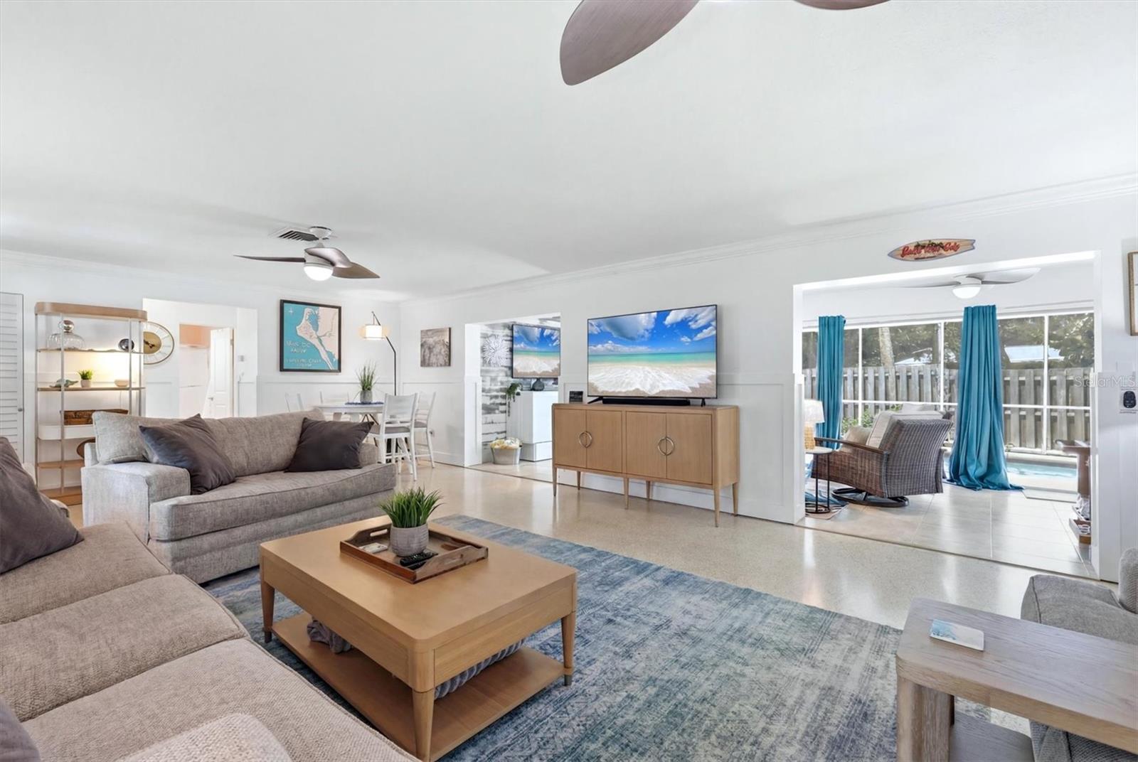 5128 OXFORD DR — photo 10