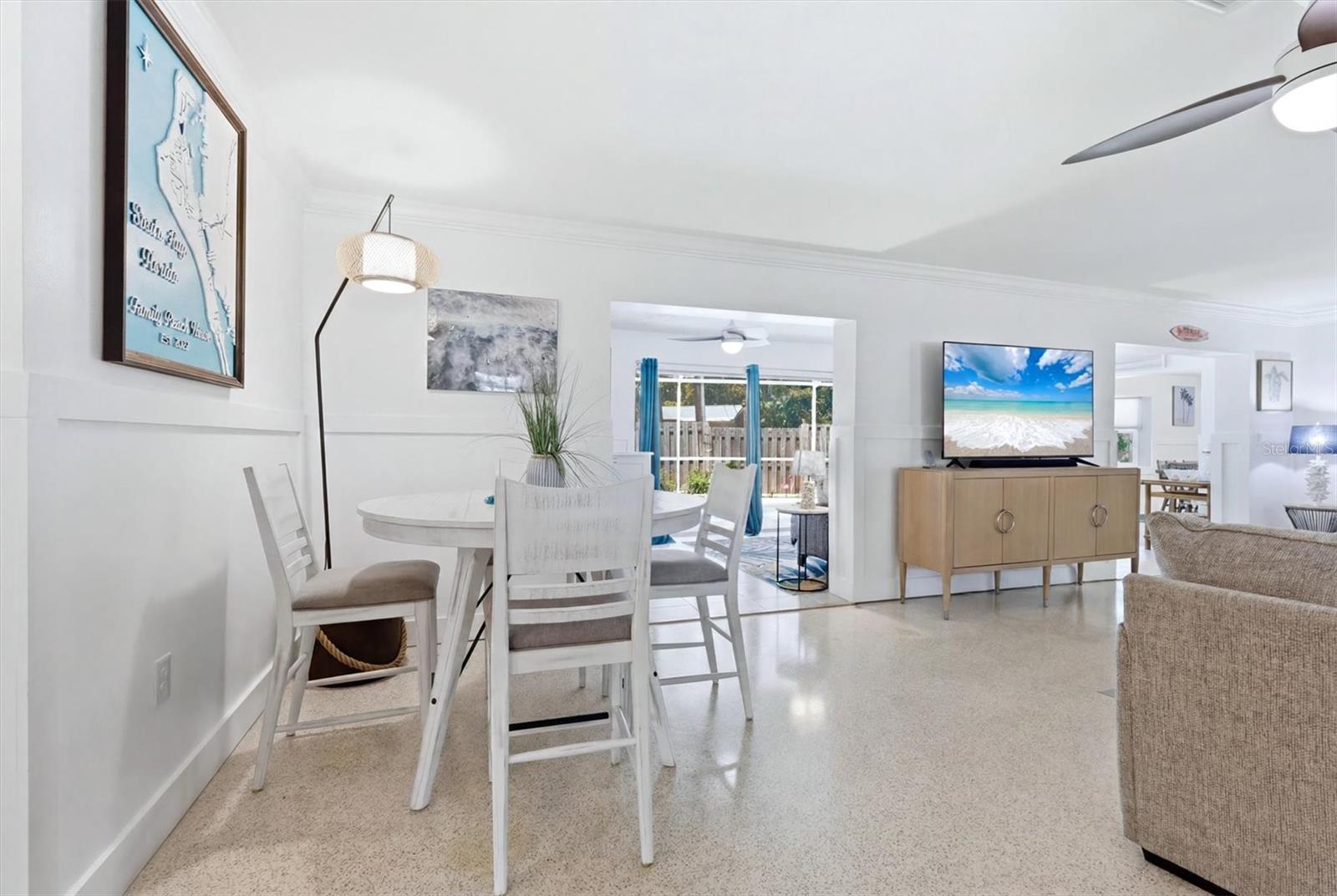 5128 OXFORD DR — photo 11