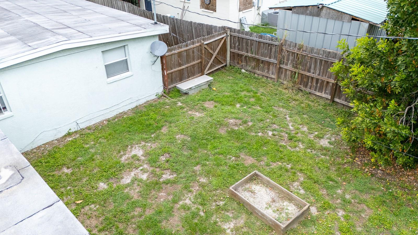 3731 PAPAI DR — photo 38