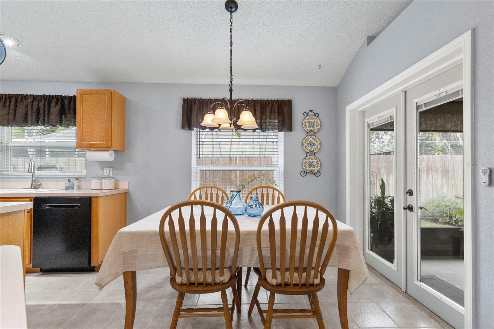 1552 SCOTCH PINE DR — photo 24