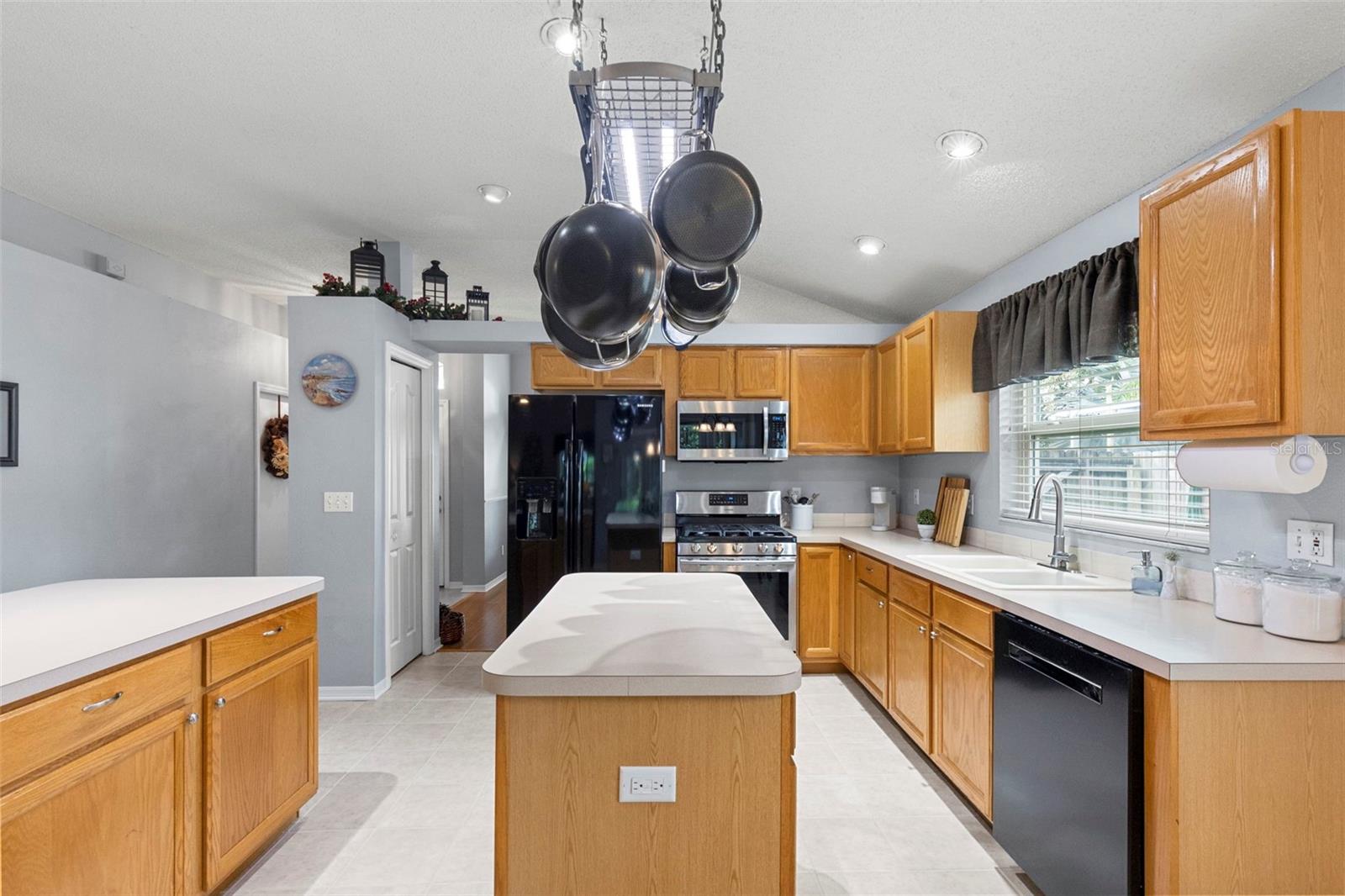 1552 SCOTCH PINE DR — photo 18