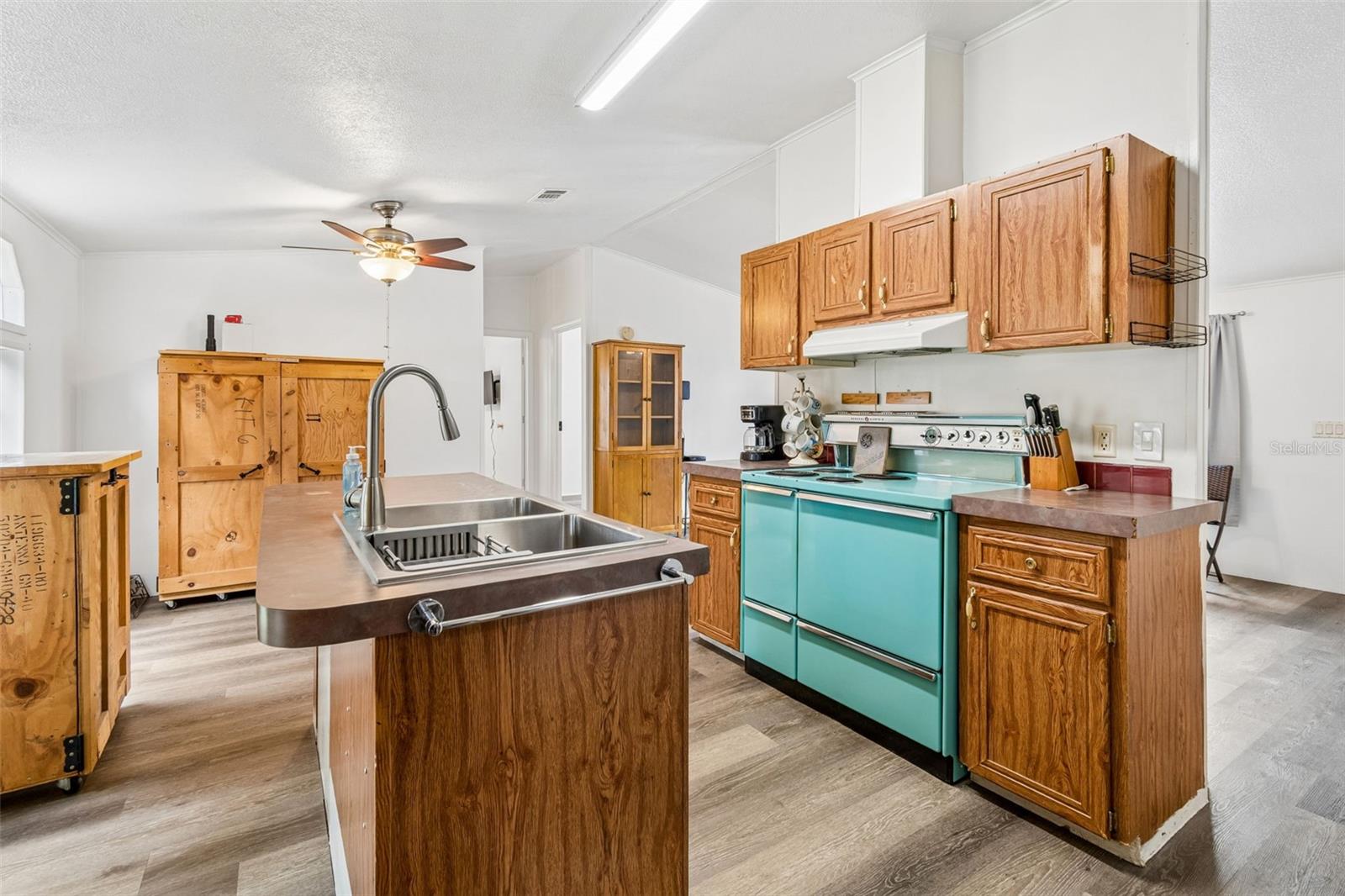 17808 DOGWOOD DR — photo 10