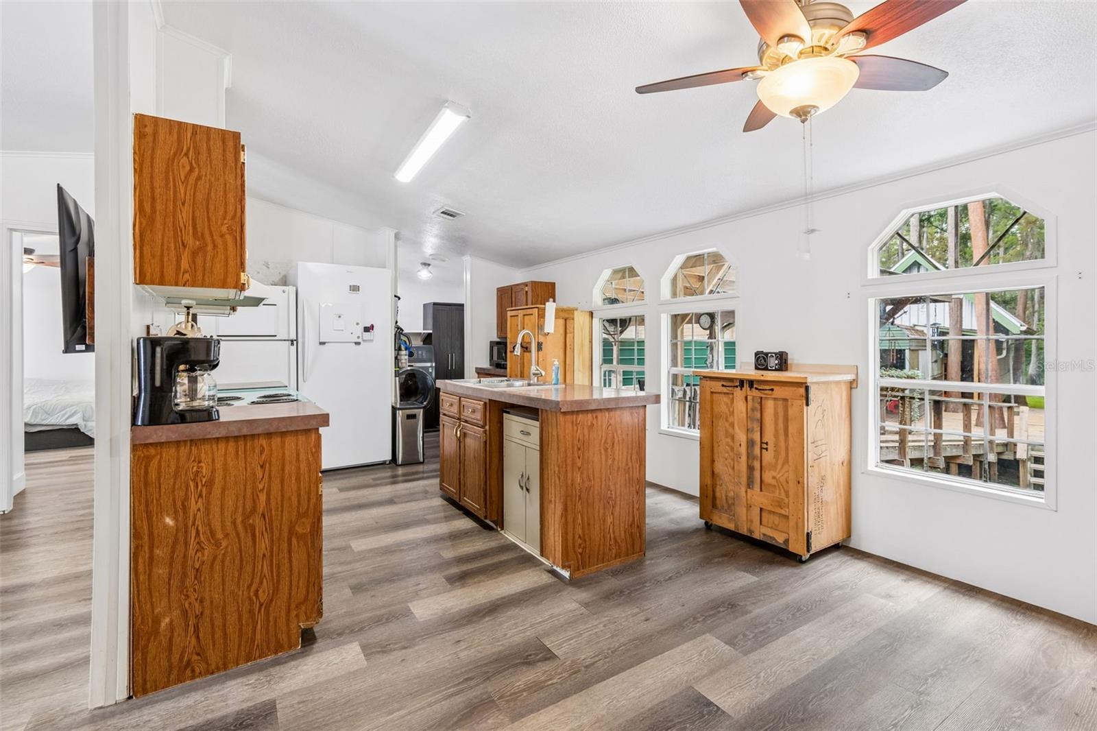 17808 DOGWOOD DR — photo 8
