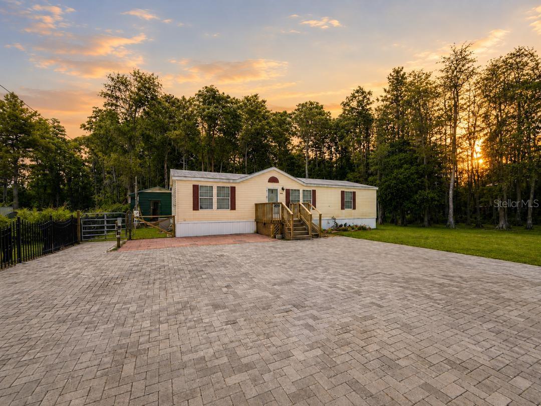 17808 DOGWOOD DR — photo 46