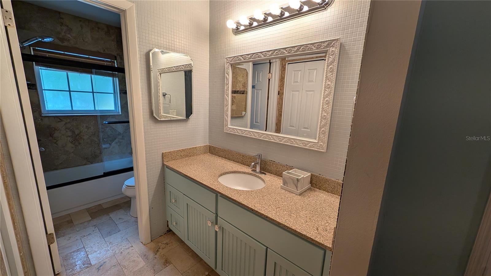 4000 POINCIANA CT — photo 16