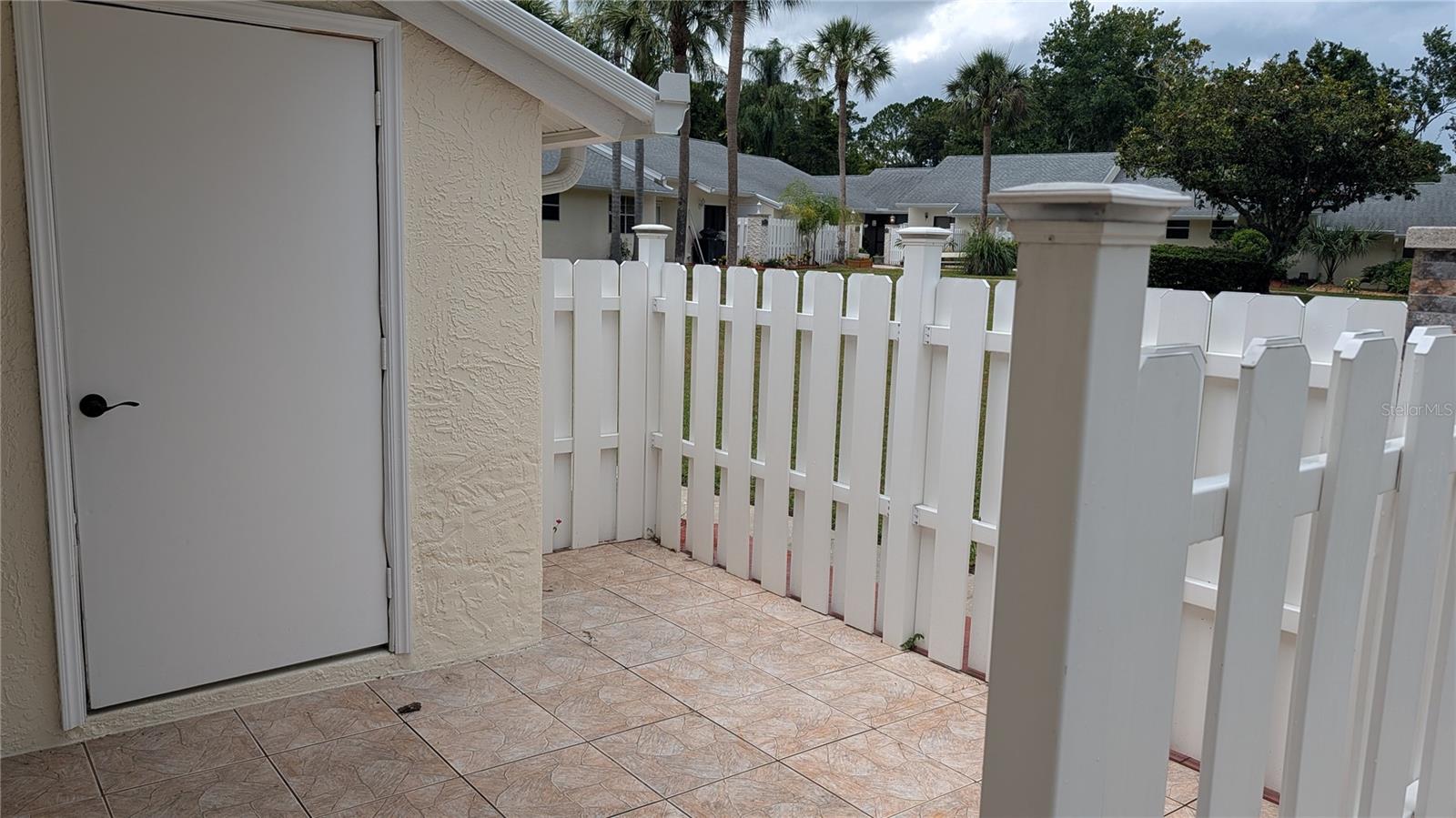 4000 POINCIANA CT — photo 27