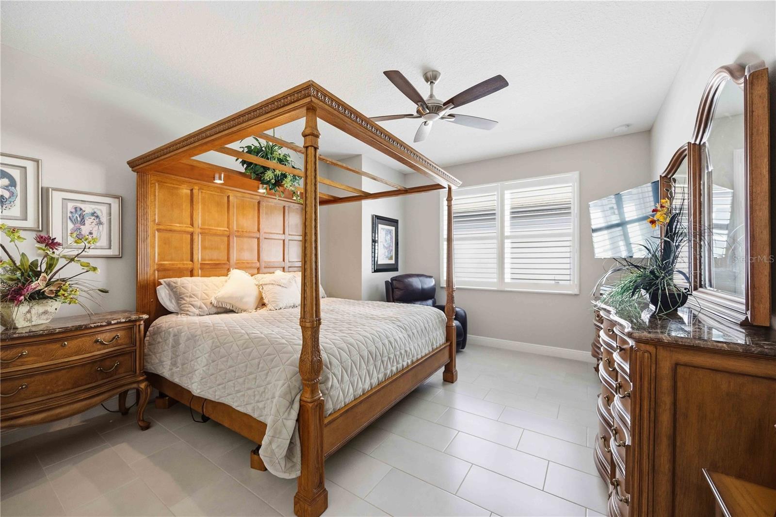 11329 MONTSERRAT DR — photo 49