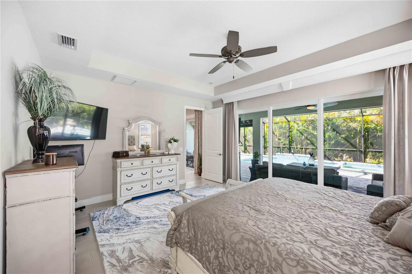 11329 MONTSERRAT DR — photo 28