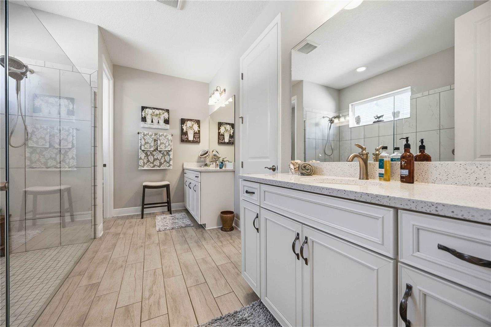 11329 MONTSERRAT DR — photo 30