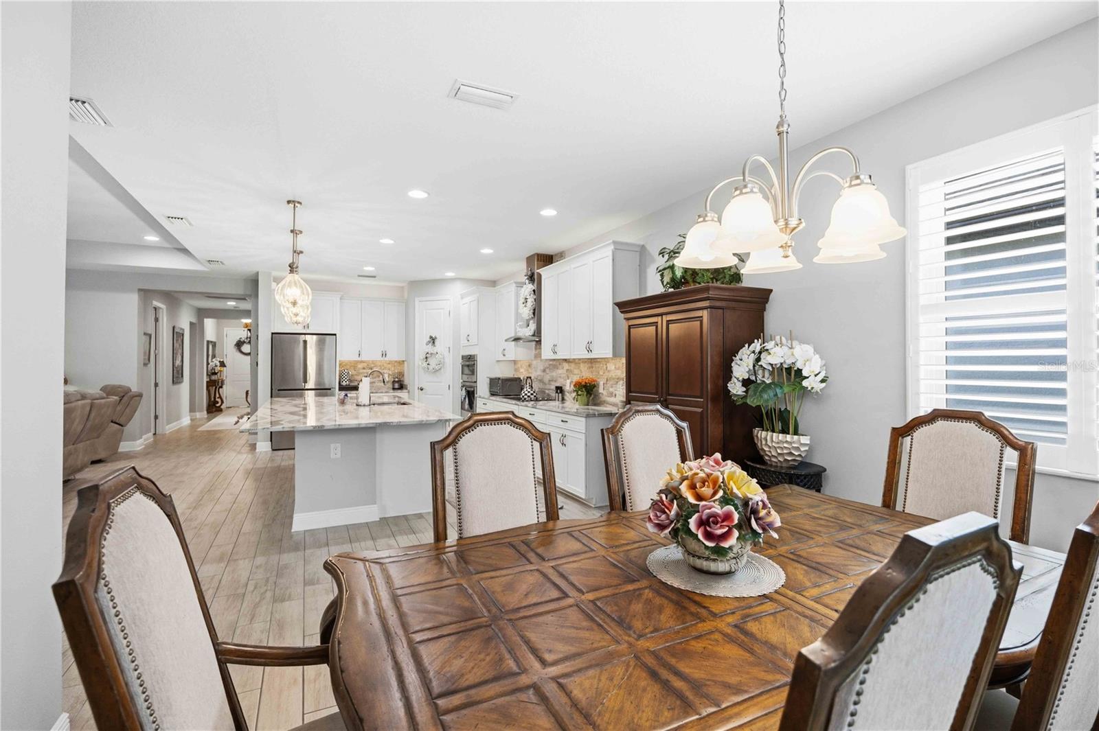 11329 MONTSERRAT DR — photo 23