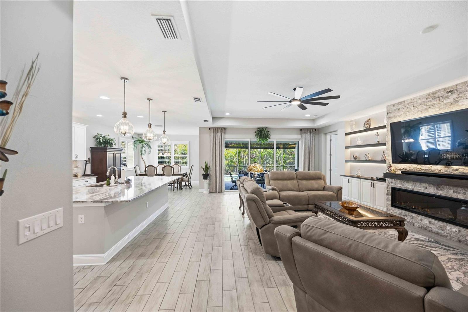 11329 MONTSERRAT DR — photo 10