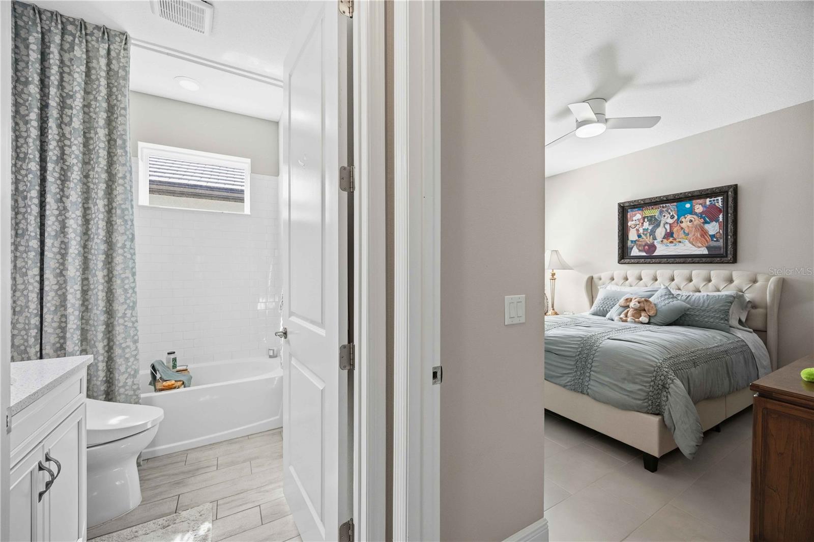 11329 MONTSERRAT DR — photo 41