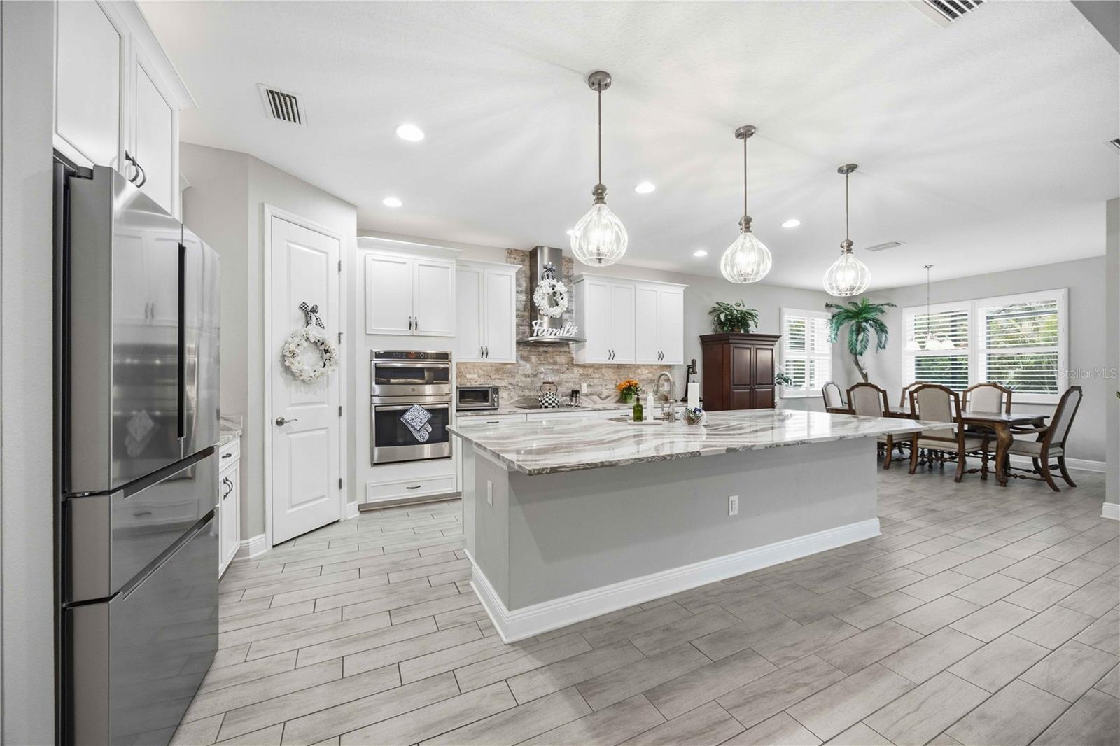 11329 MONTSERRAT DR — photo 20