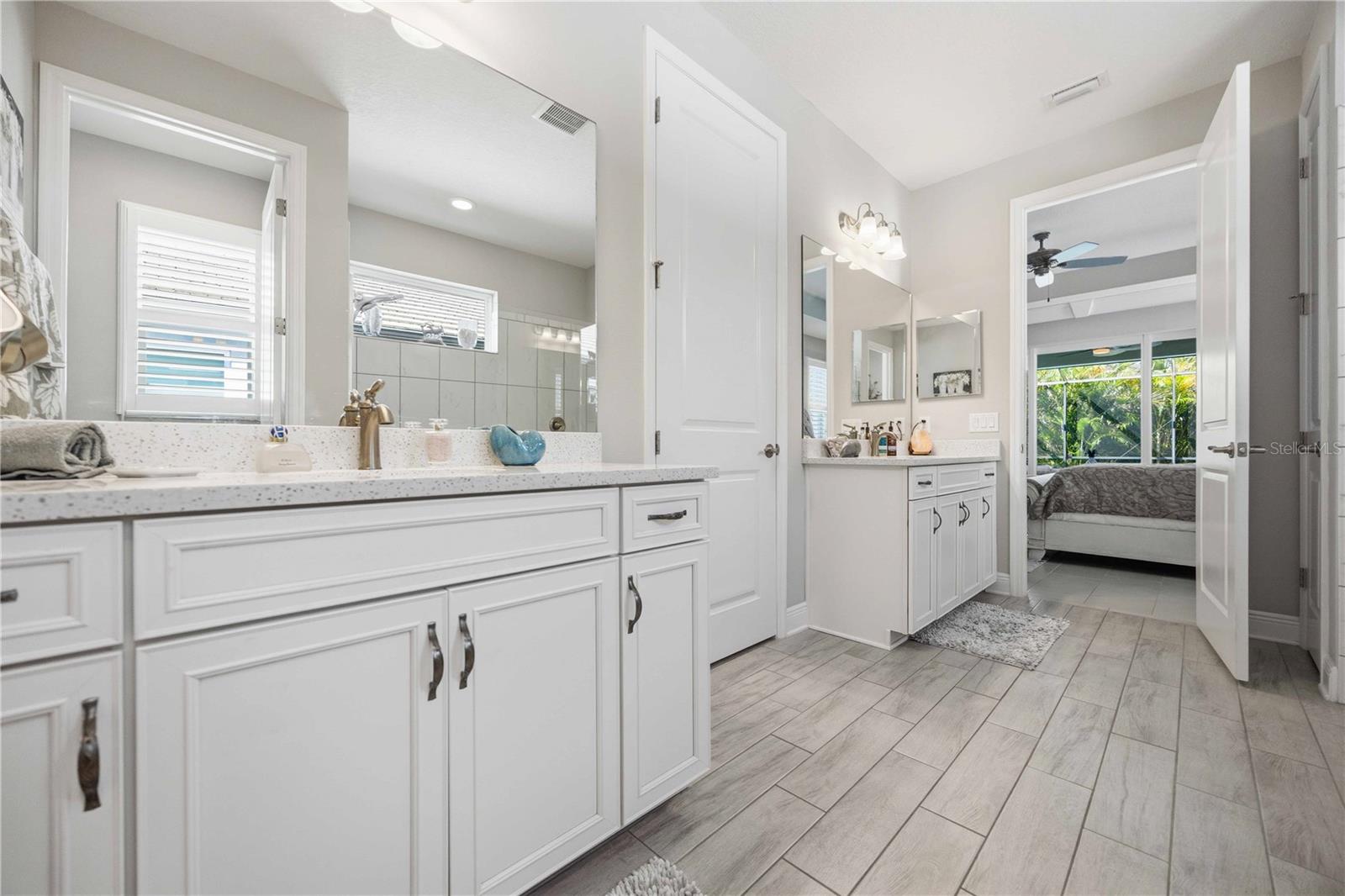 11329 MONTSERRAT DR — photo 32