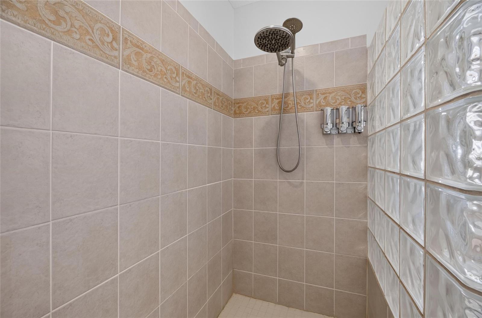 830 GOLF ISLAND DR — photo 74