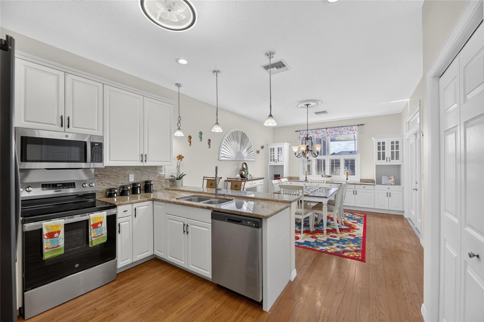 830 GOLF ISLAND DR — photo 12