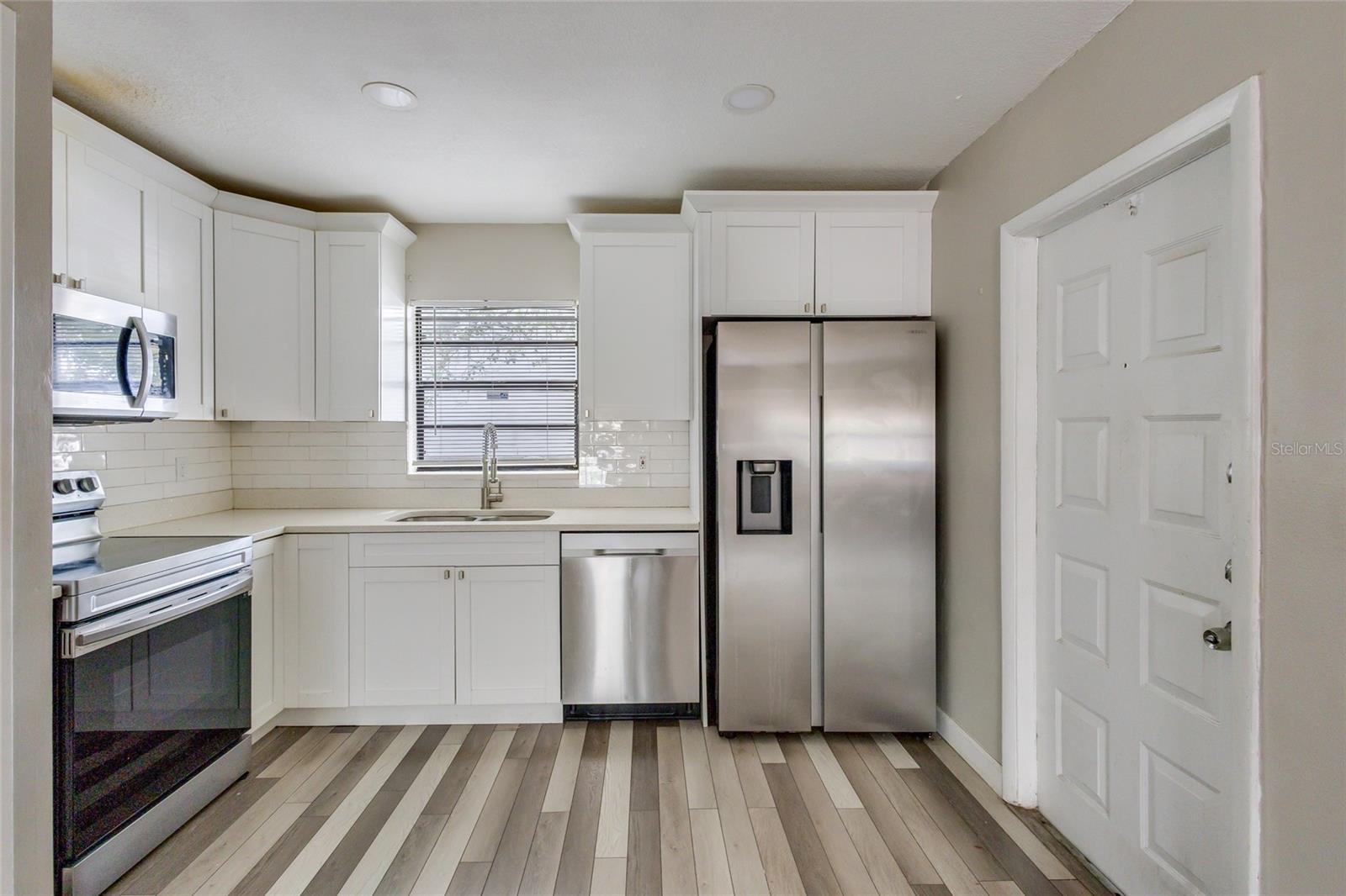 3810 W CLEVELAND ST — photo 11