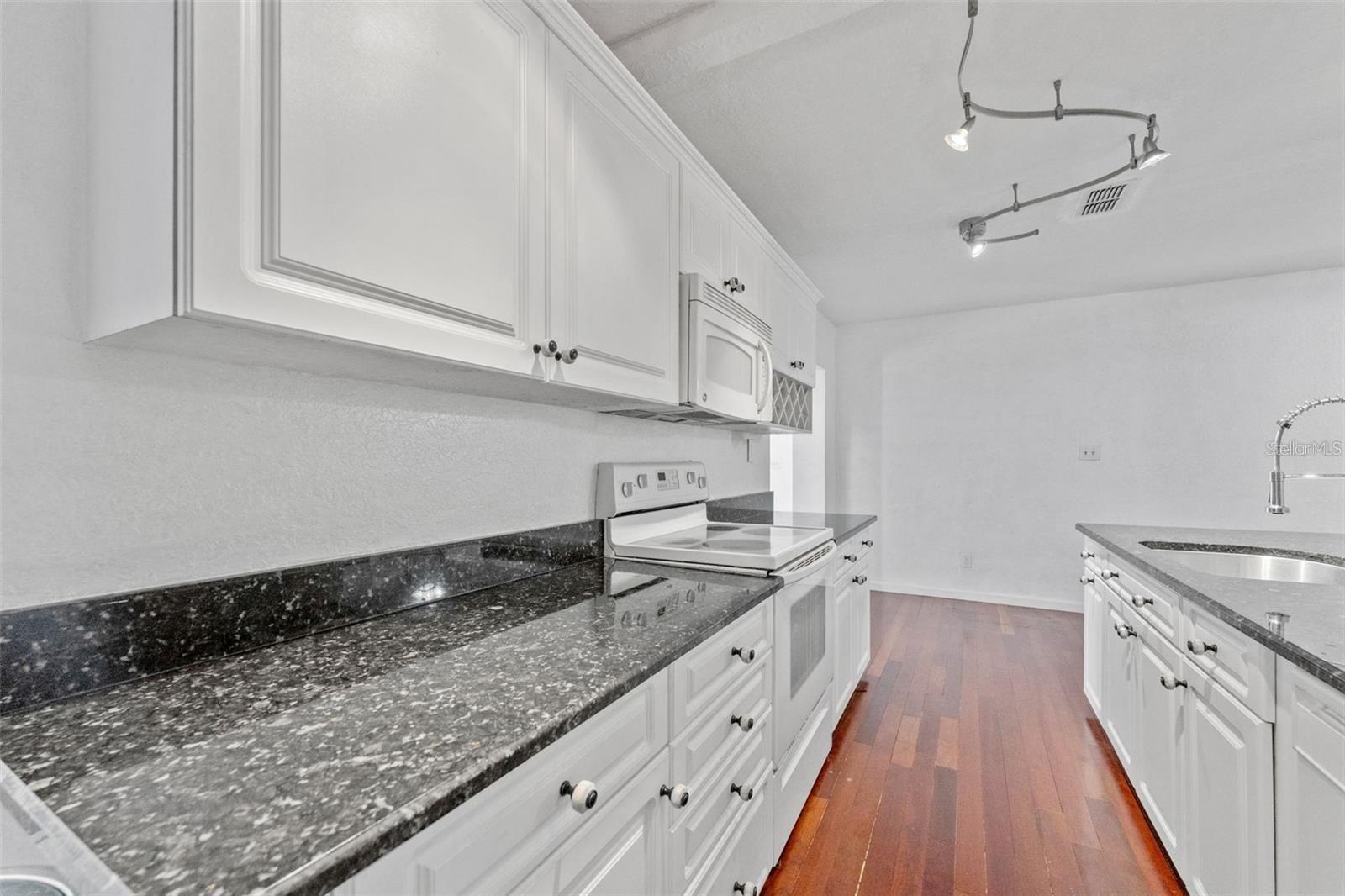 315 WOOTEN RD — photo 11