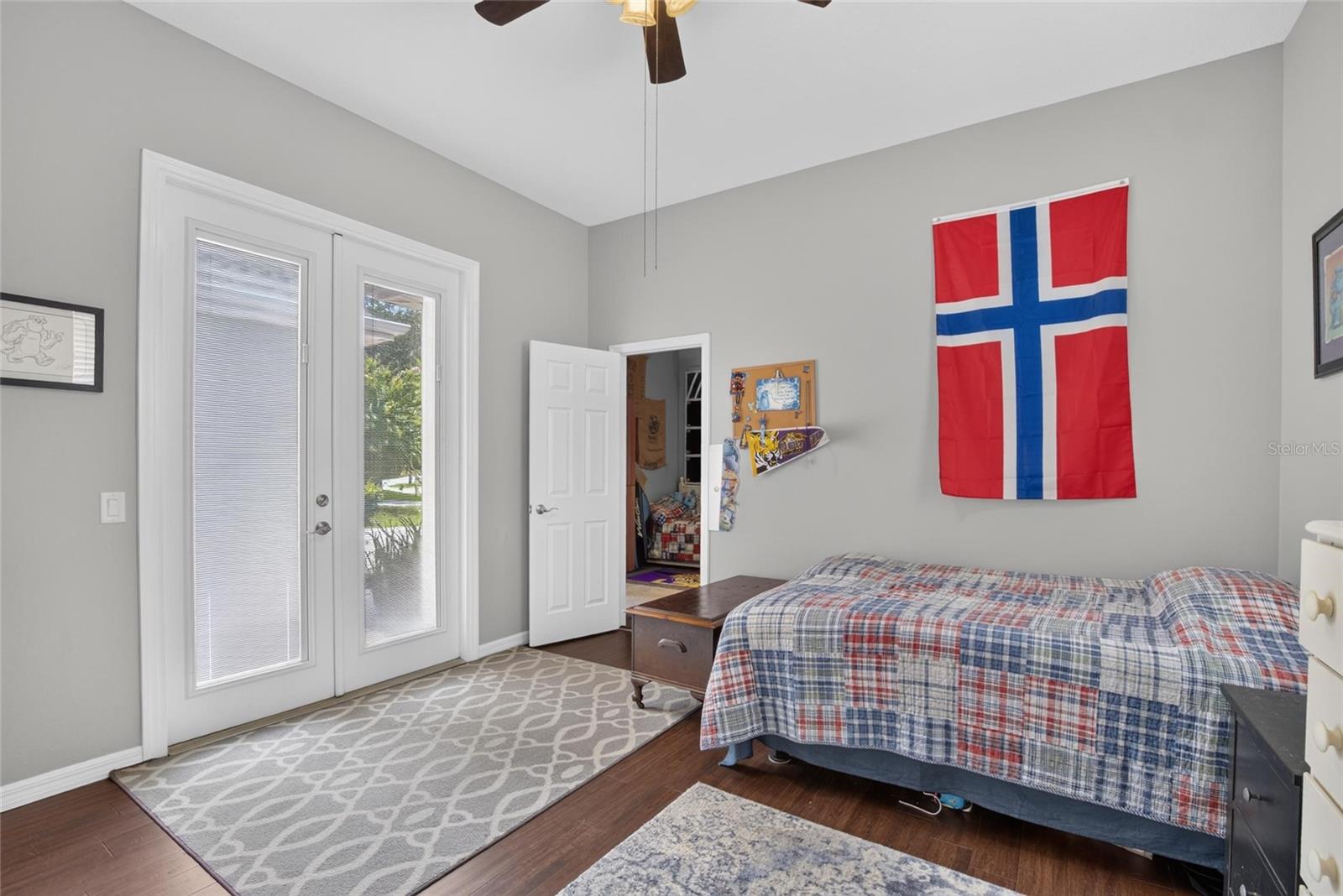 10103 DEERCLIFF DR — photo 24