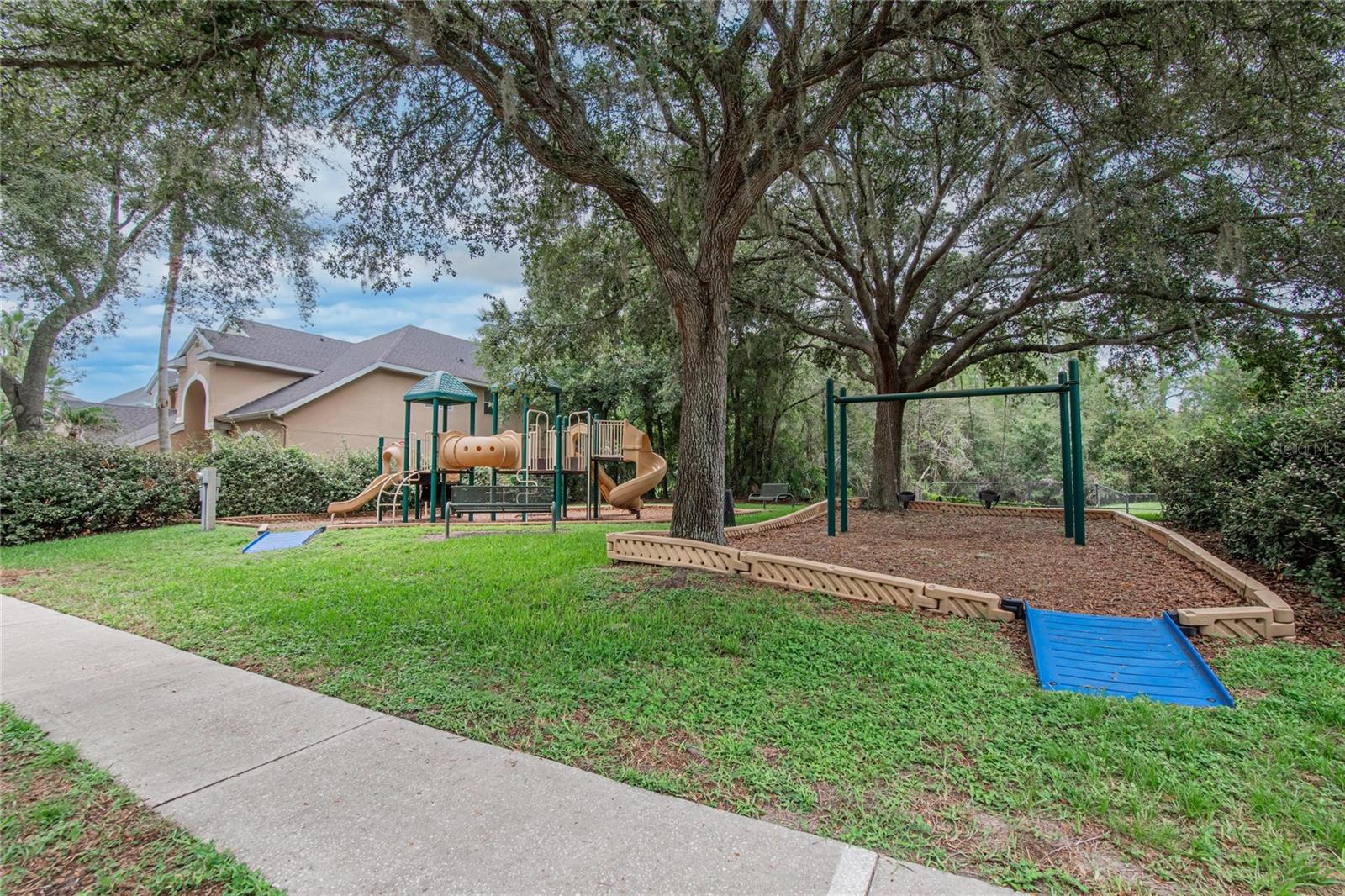 10103 DEERCLIFF DR — photo 83