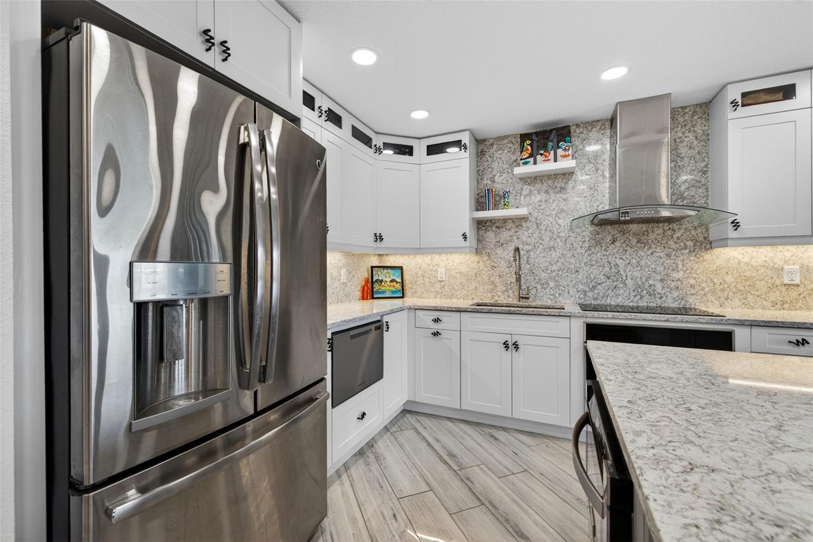 4900 BRITTANY DR S #409 — photo 4