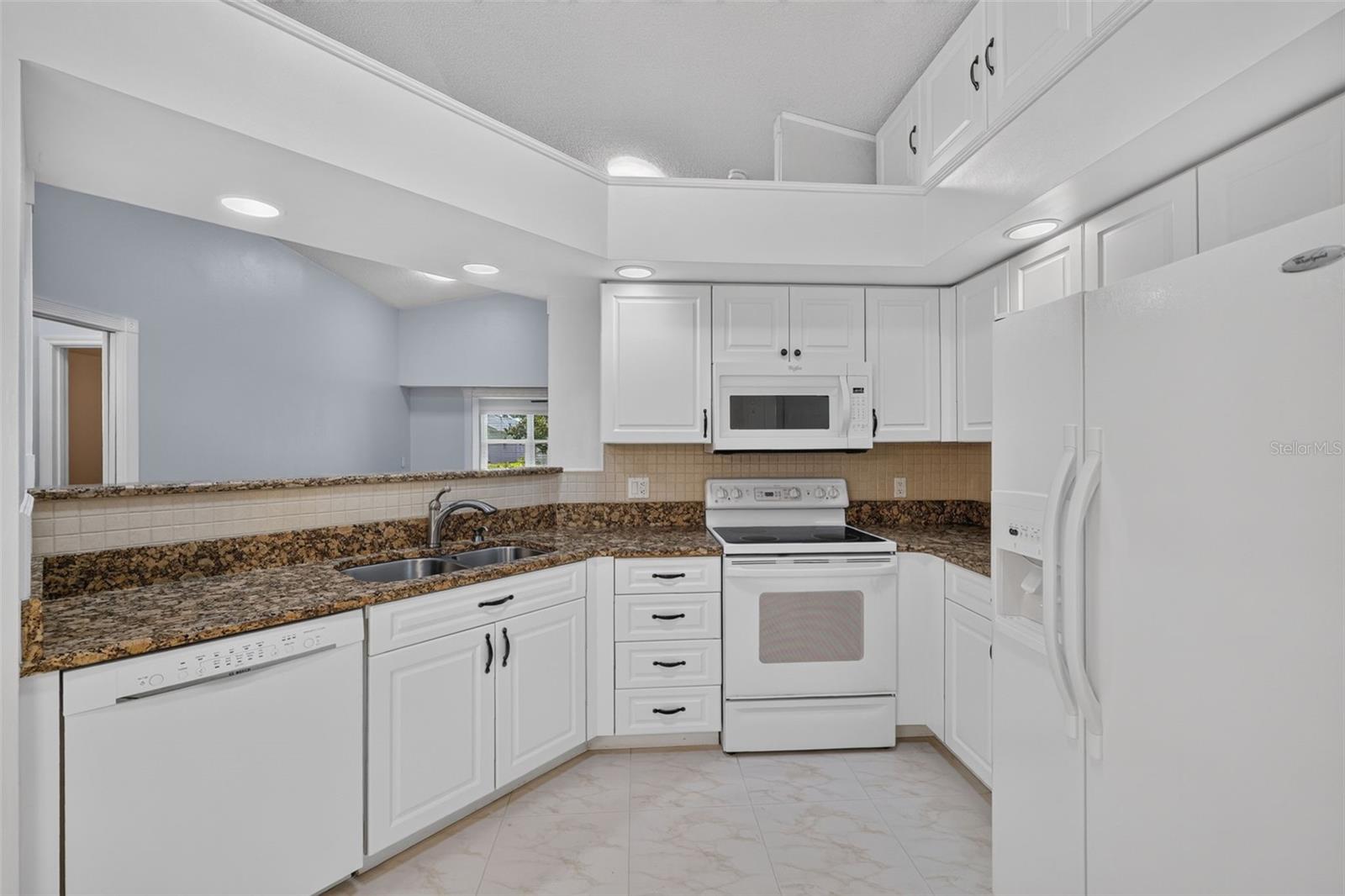 4431 FERN DR — photo 14