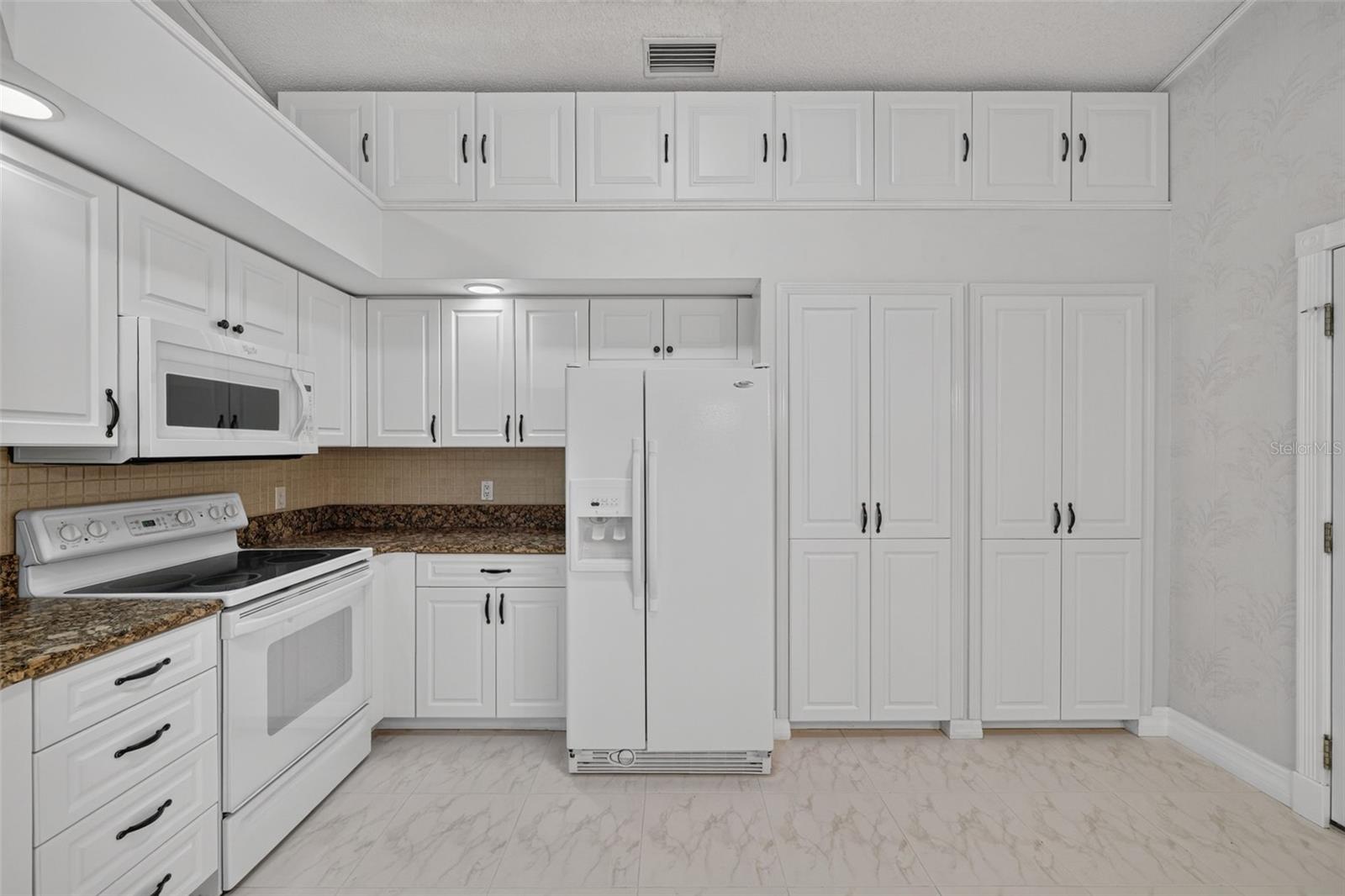 4431 FERN DR — photo 15